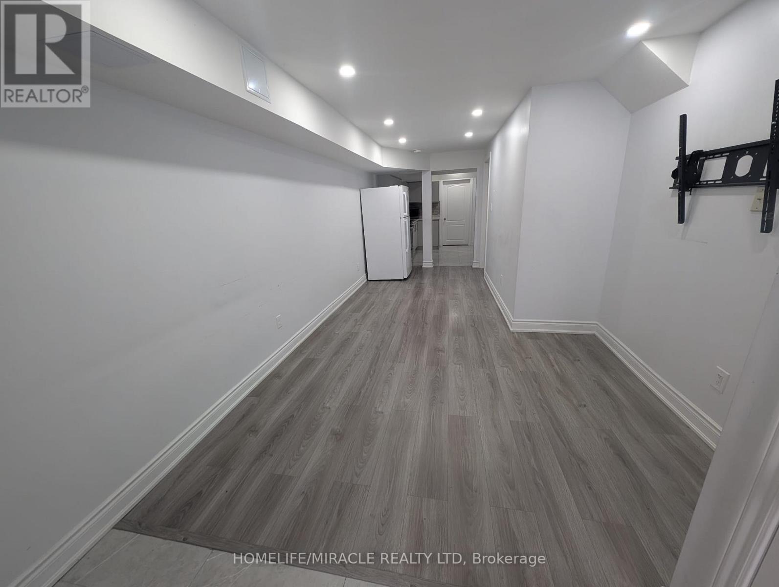 Lower - 67 Herdwick Street, Brampton, ON - Indoor Photo Showing Other Room