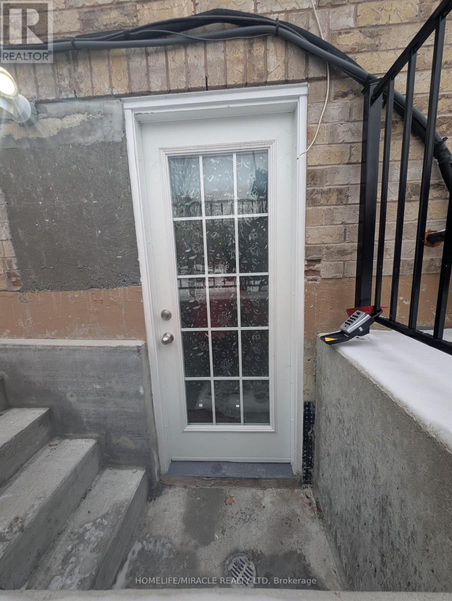 Lower - 67 Herdwick Street, Brampton, ON - Outdoor