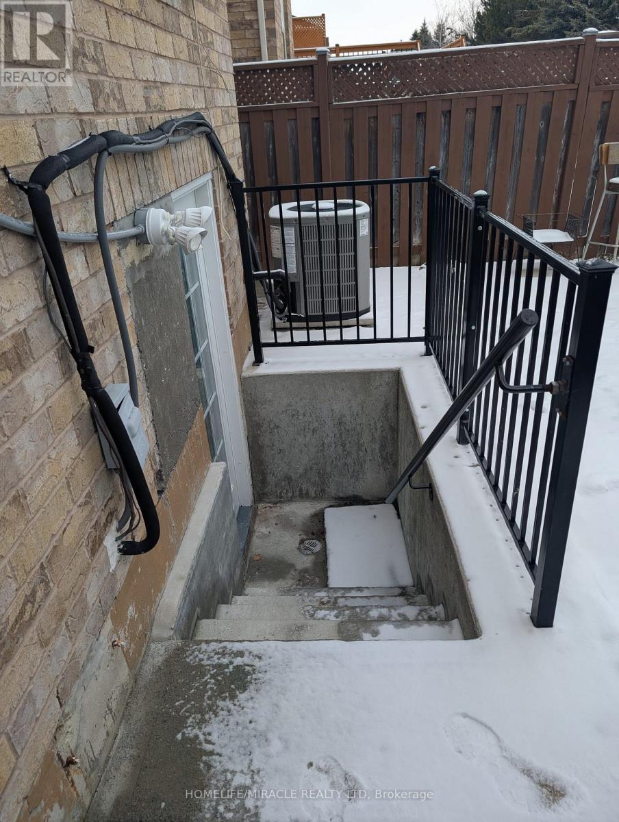 Lower - 67 Herdwick Street, Brampton, ON - Outdoor With Exterior