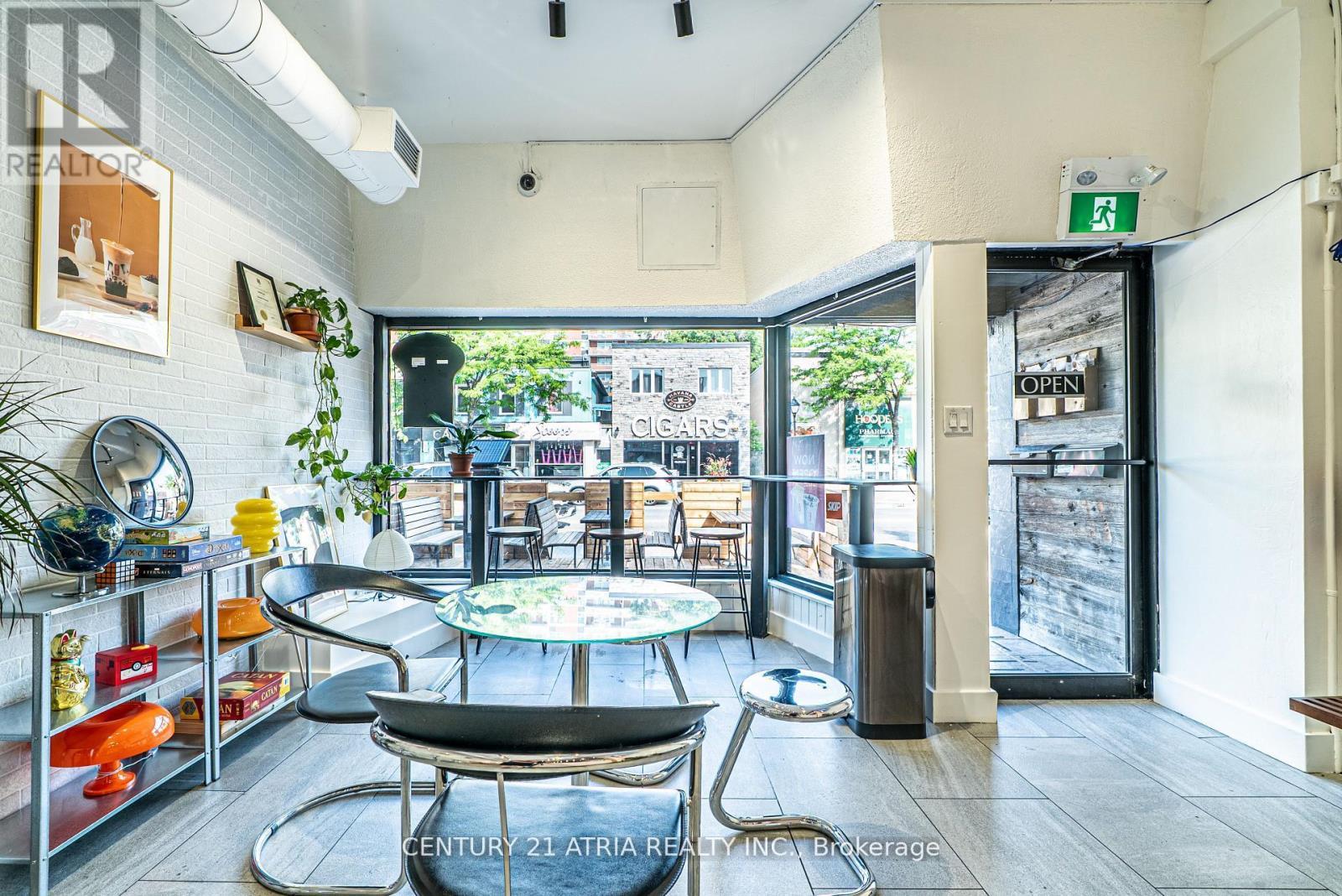 83 Lakeshore Road S, Mississauga, ON