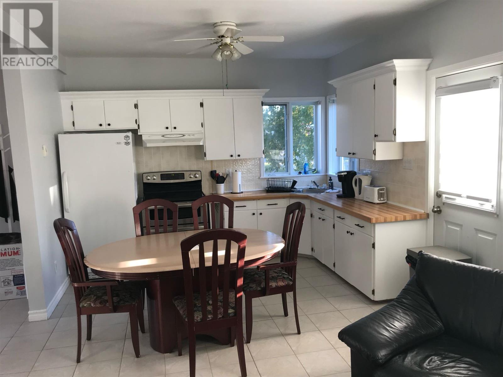 114 Monk St, Chapleau, ON - Indoor