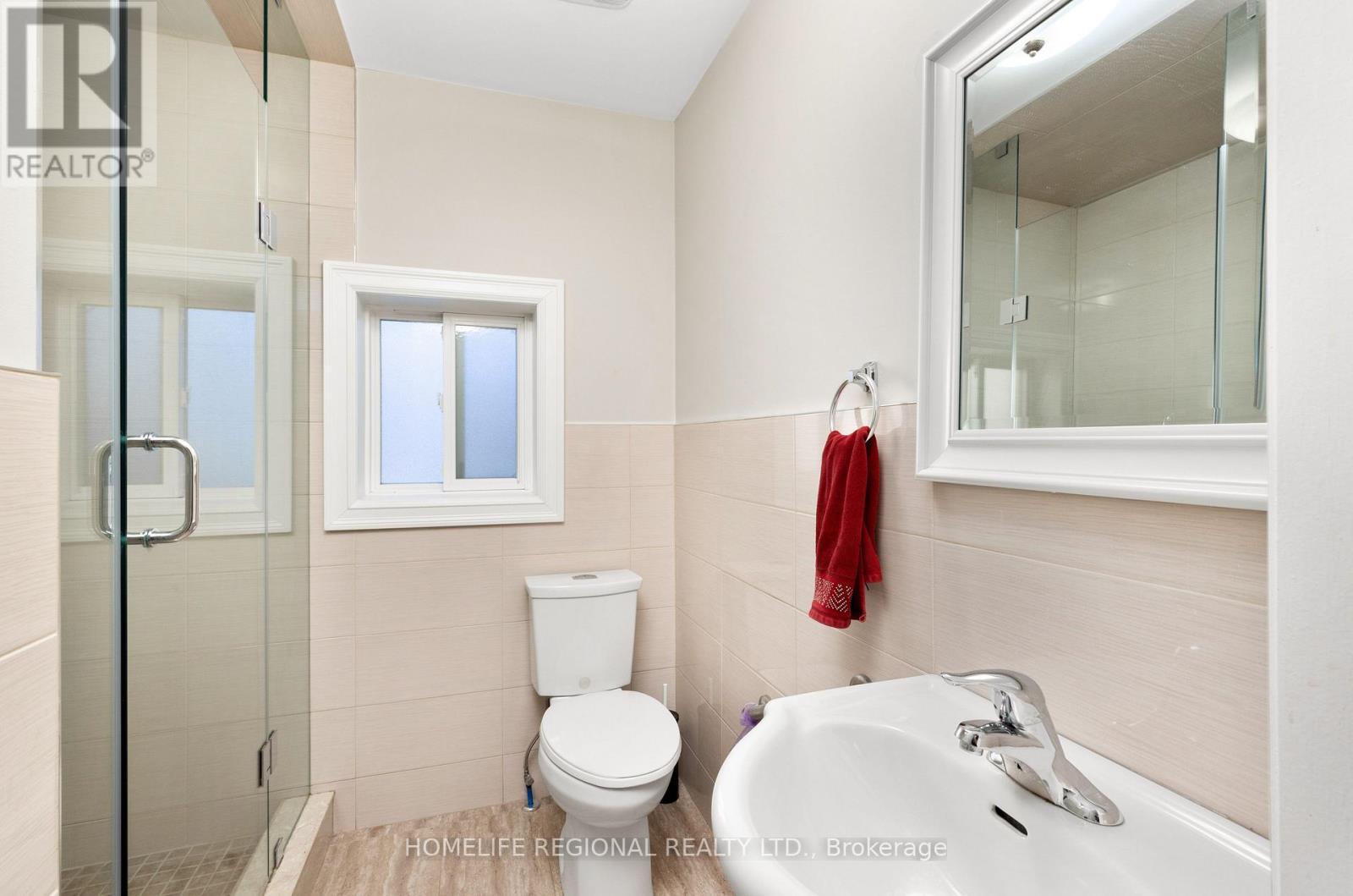 200 Roxton Road, Toronto, ON - Indoor Photo Showing Bathroom