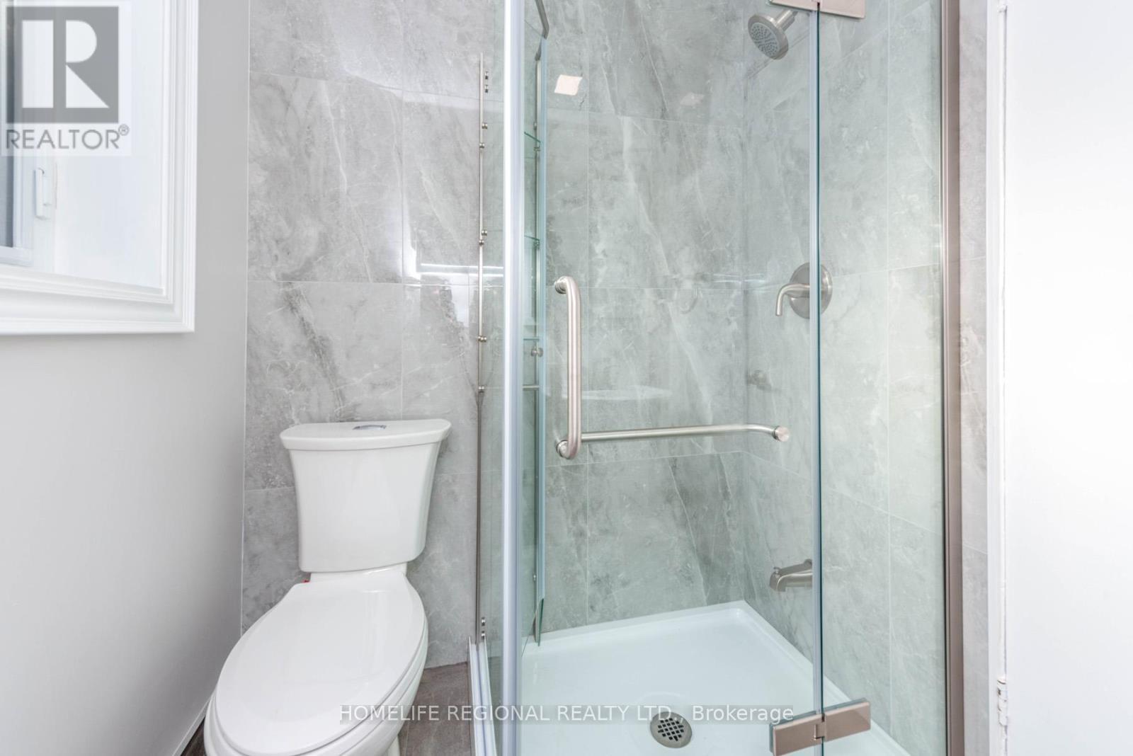 200 Roxton Road, Toronto, ON - Indoor Photo Showing Bathroom