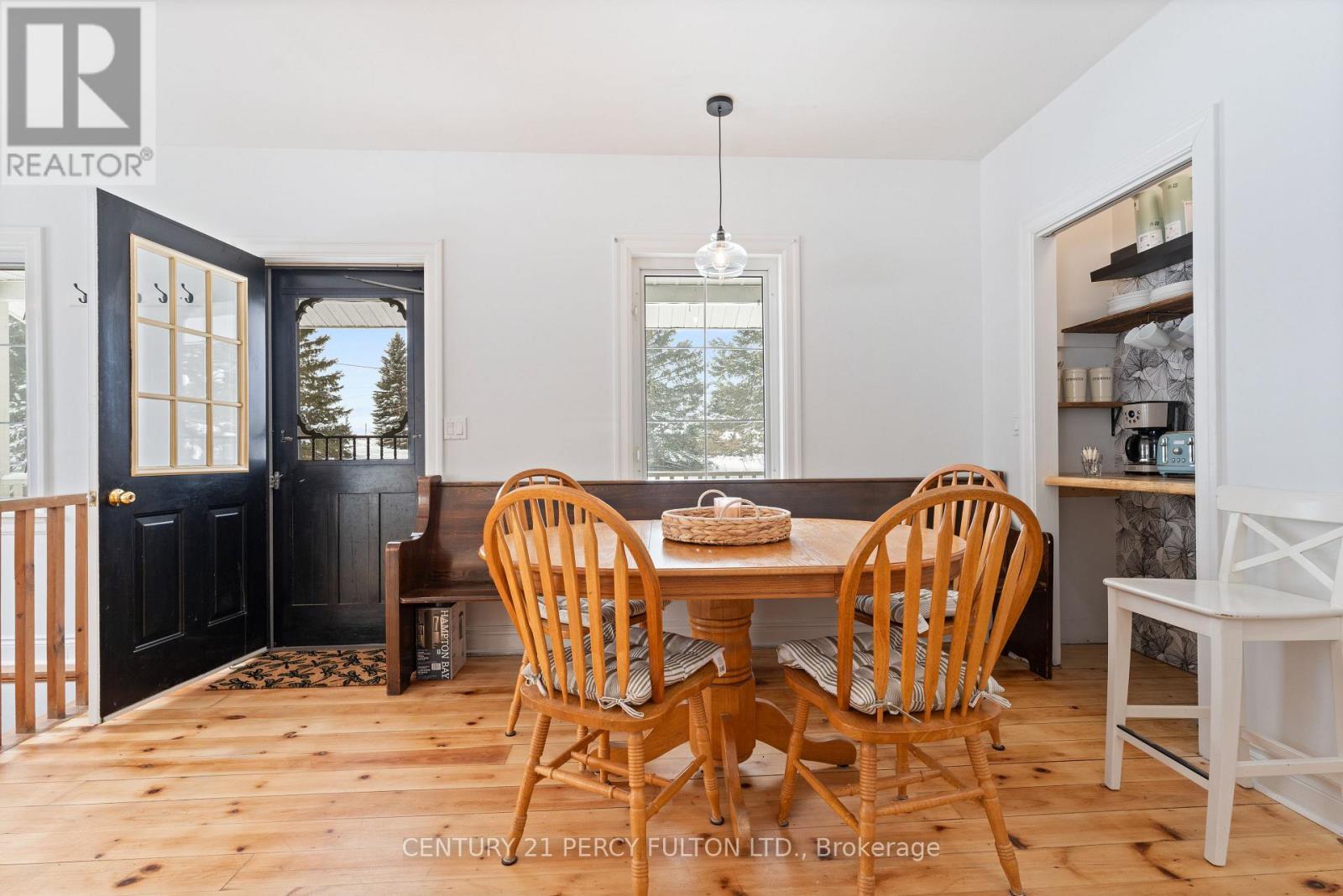 5659 Gilmore Road, Clarington, ON - Indoor Photo Showing Dining Room