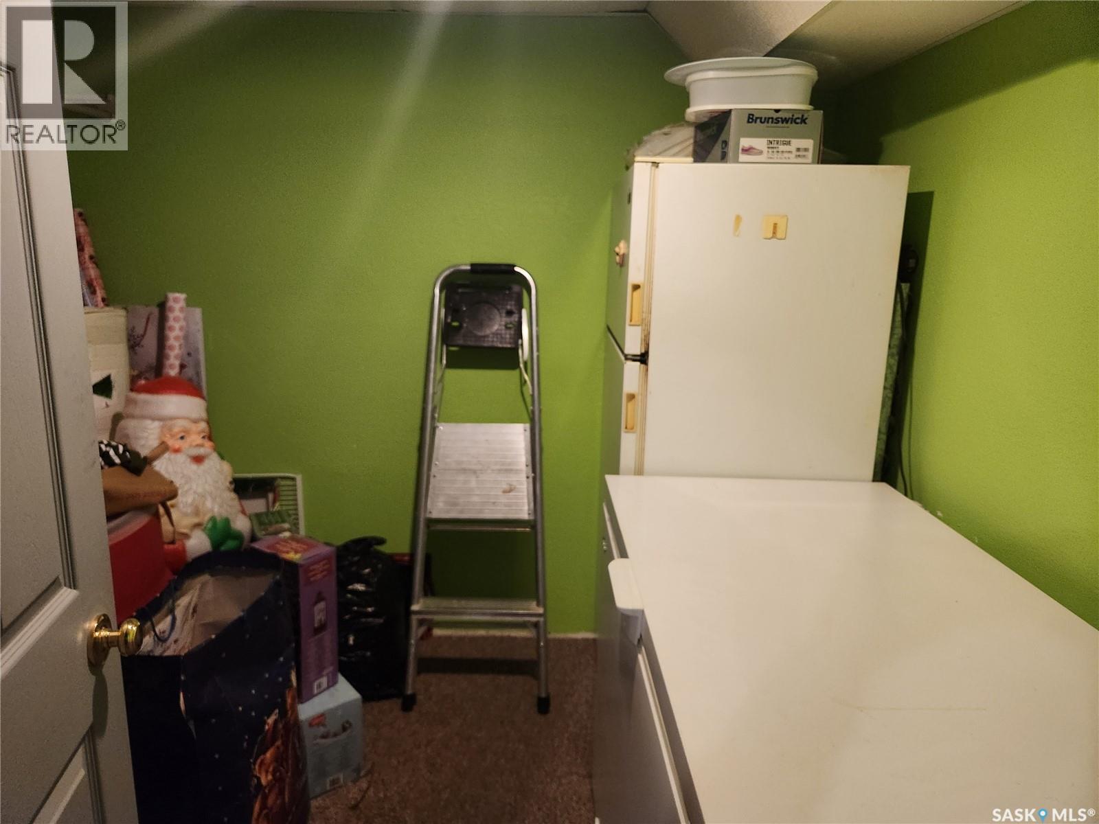 309 4Th Street W, Nipawin, SK - Indoor Photo Showing Other Room