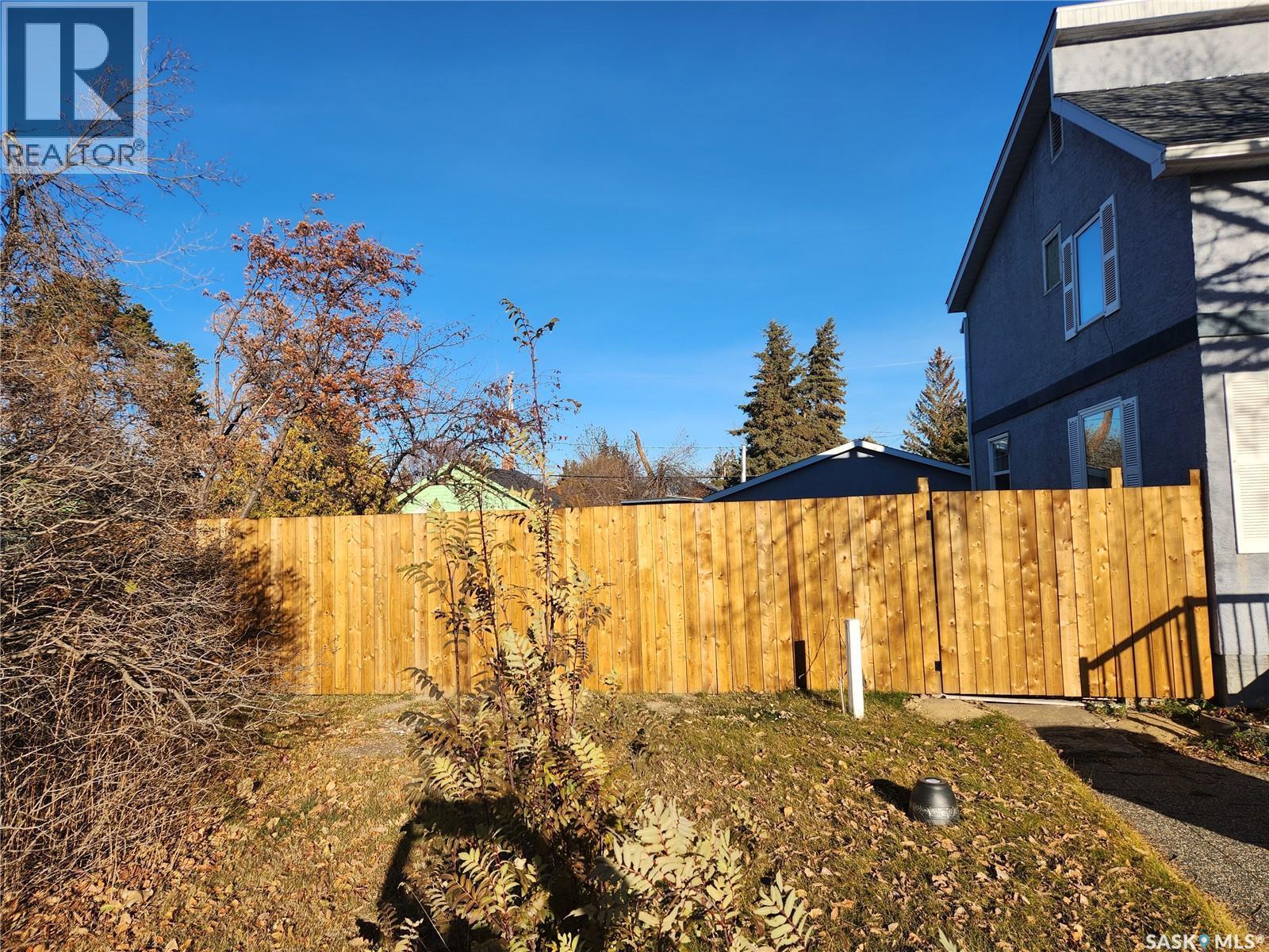 309 4Th Street W, Nipawin, SK - Outdoor