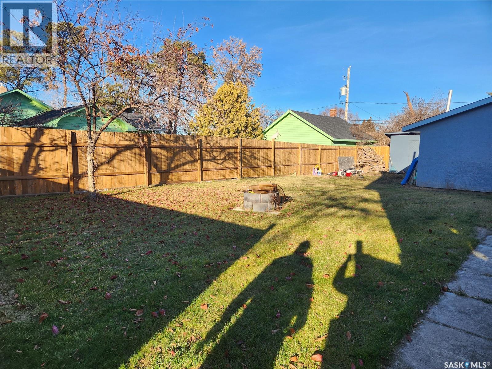 309 4Th Street W, Nipawin, SK - Outdoor