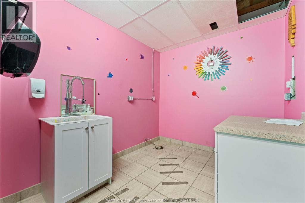 227-235 Sandwich Street South, Amherstburg, ON