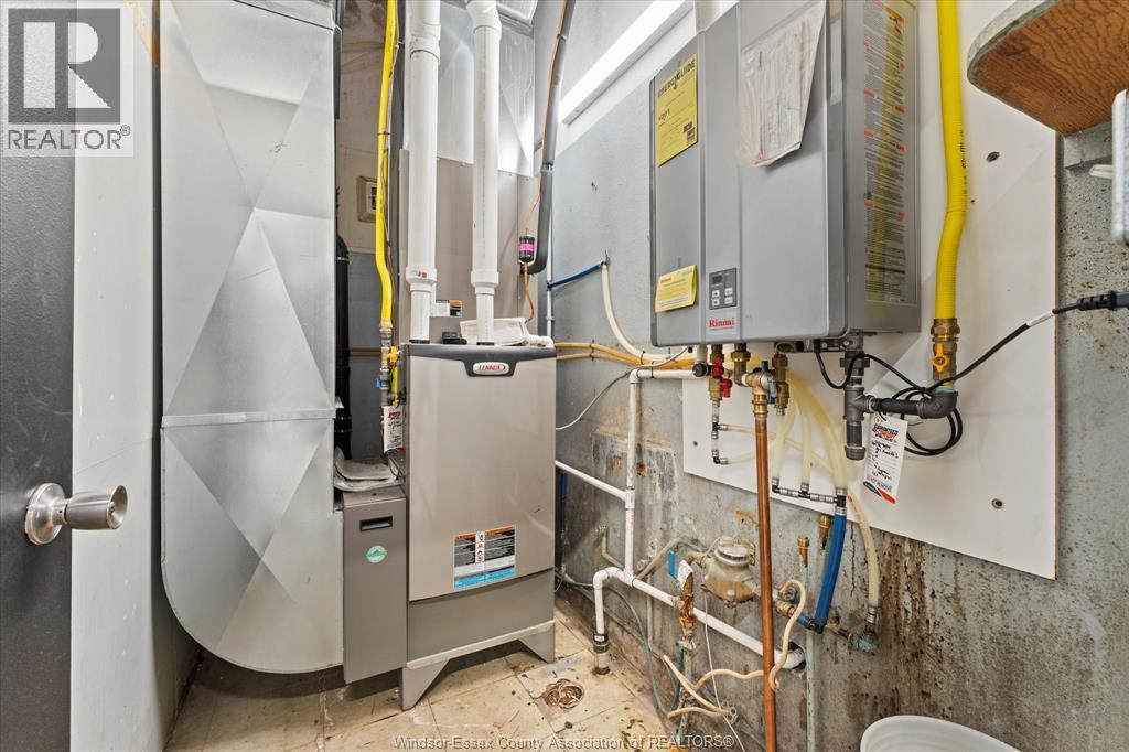 227-235 Sandwich Street South, Amherstburg, ON