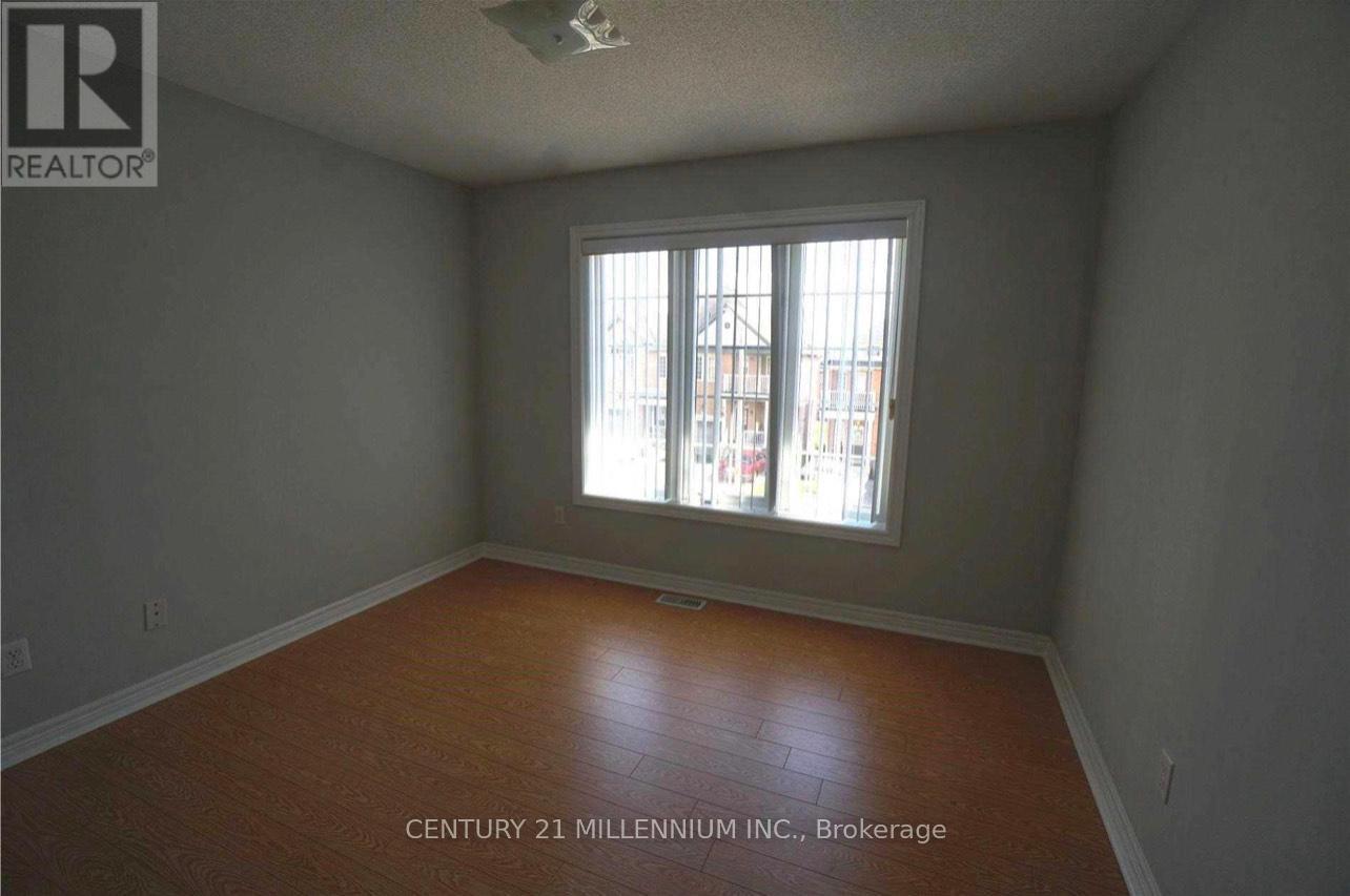 Upper - 23 Pefferlaw Circle, Brampton, ON - Indoor Photo Showing Other Room