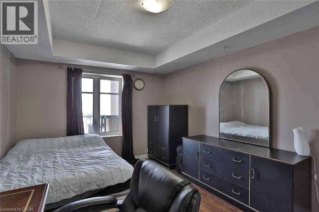 776 Laurelwood Drive Unit# 705, Waterloo, ON - Indoor Photo Showing Bedroom