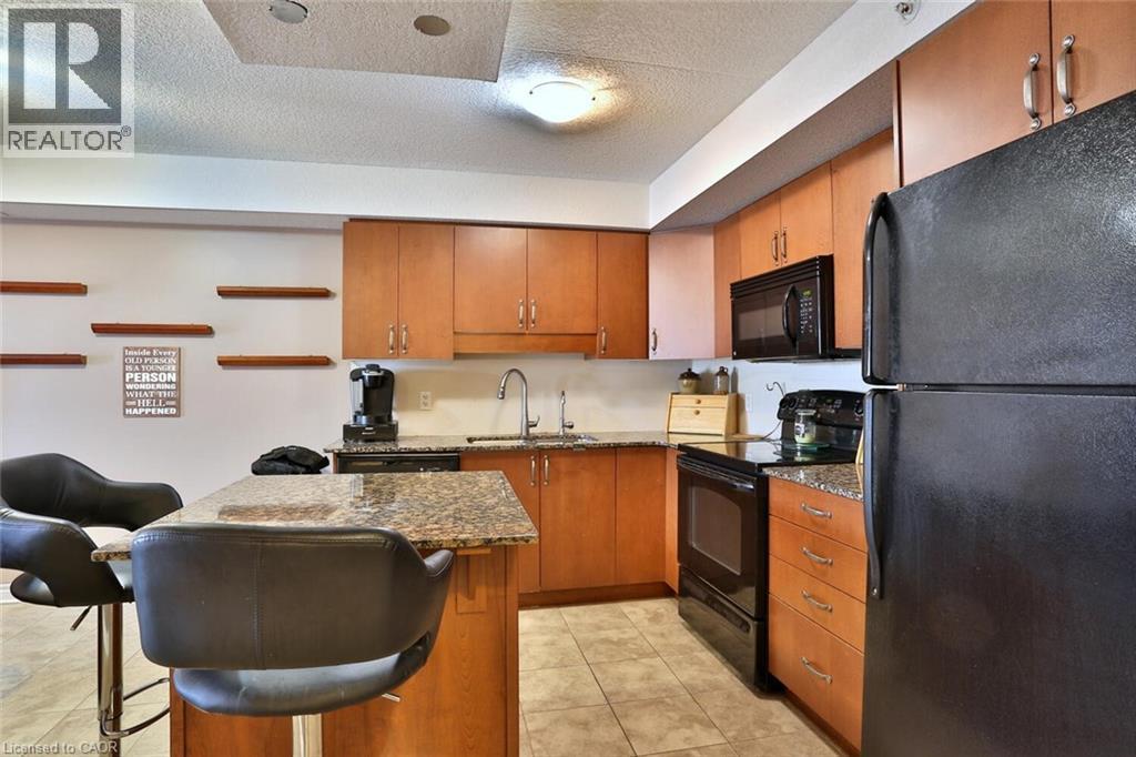 776 Laurelwood Drive Unit# 705, Waterloo, ON - Indoor Photo Showing Kitchen