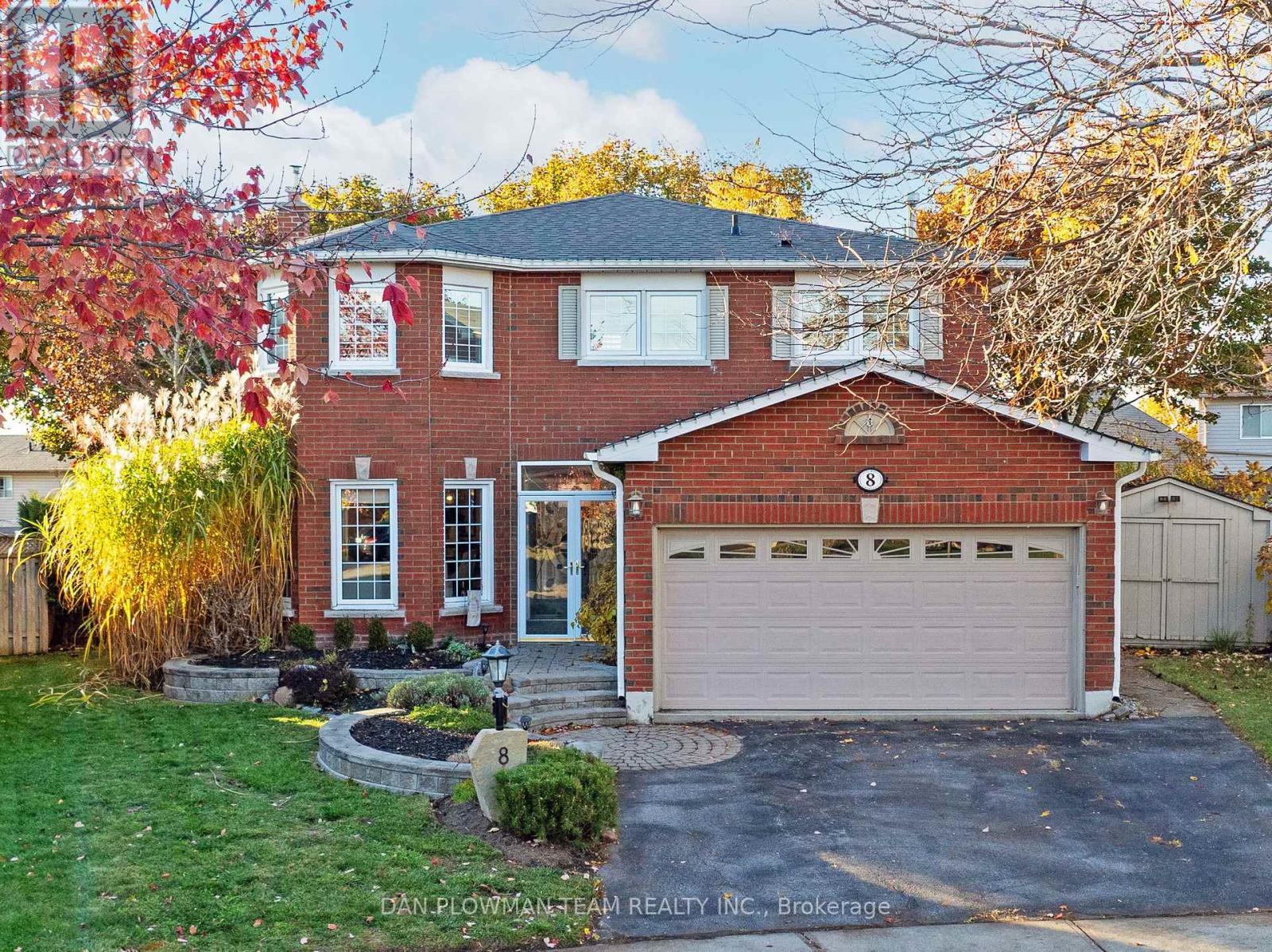 8 Aldcroft Crescent, Clarington, ON - Outdoor
