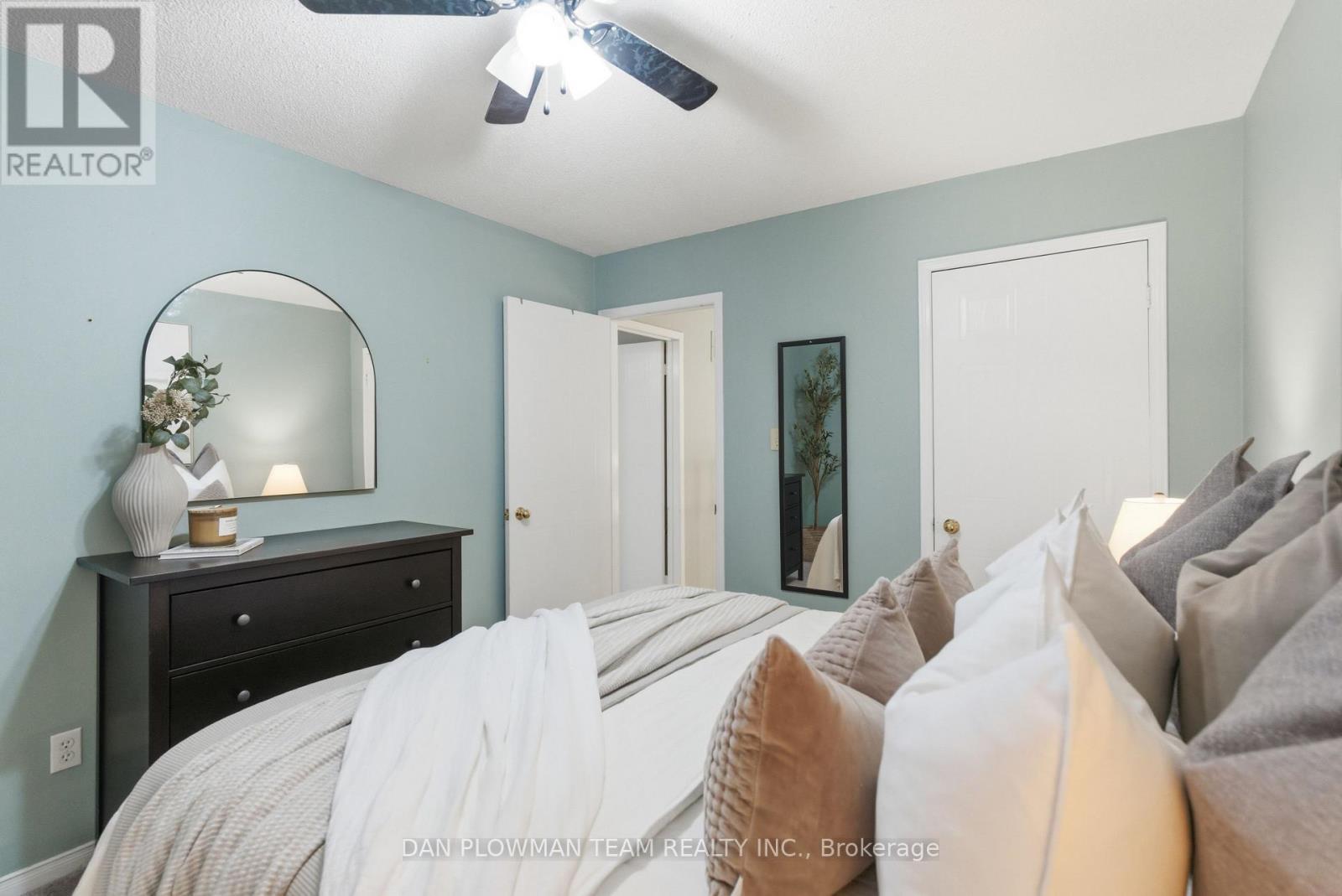 8 Aldcroft Crescent, Clarington, ON - Indoor Photo Showing Bedroom