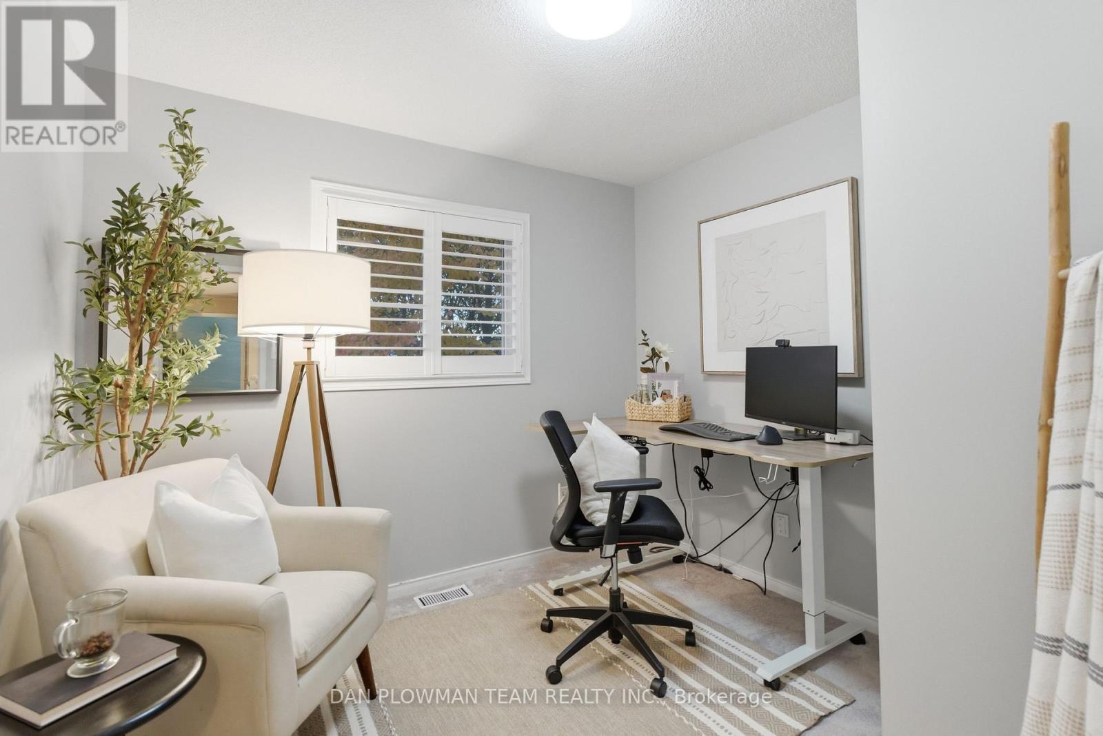 8 Aldcroft Crescent, Clarington, ON - Indoor Photo Showing Office