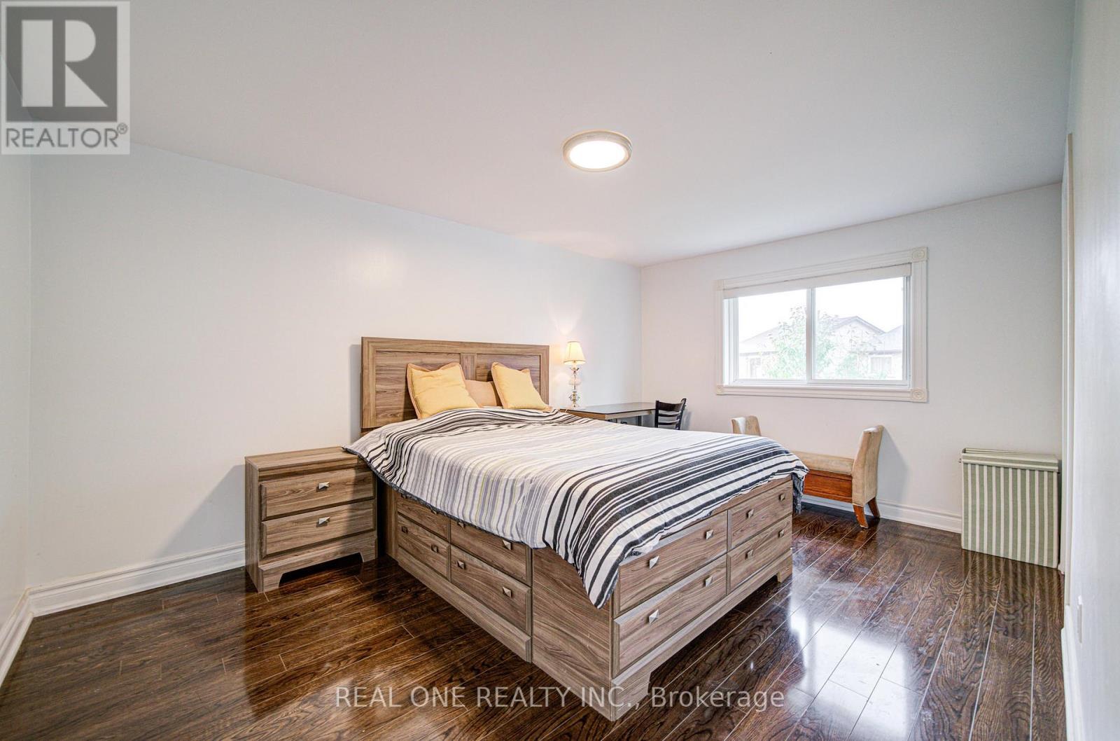 72 Highgate Drive, Markham, ON - Indoor Photo Showing Bedroom
