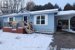 272 JEFF SMITH COURT Newmarket, ON L3Y 8C5