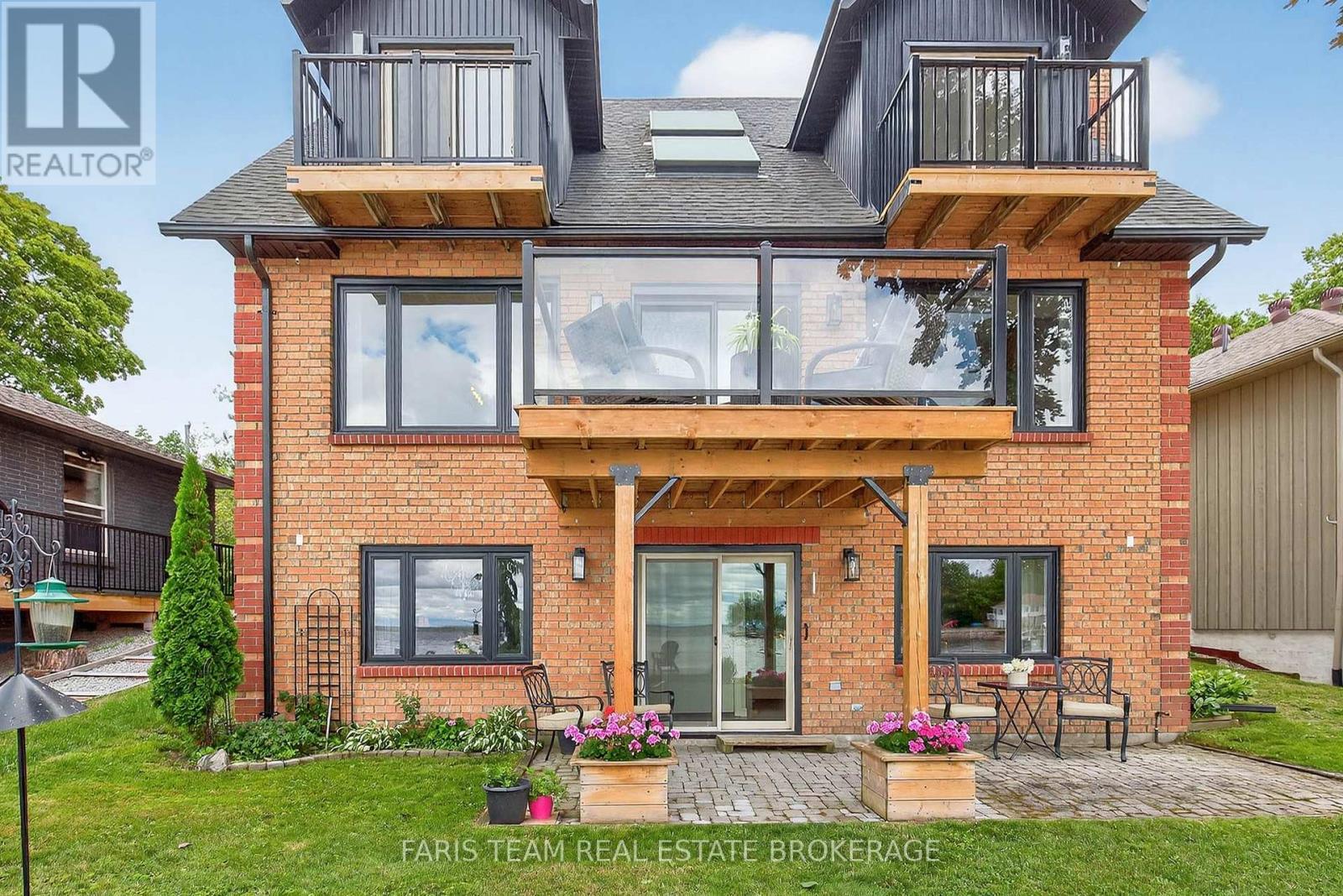 238 Robins Point Road, Tay, ON - Outdoor