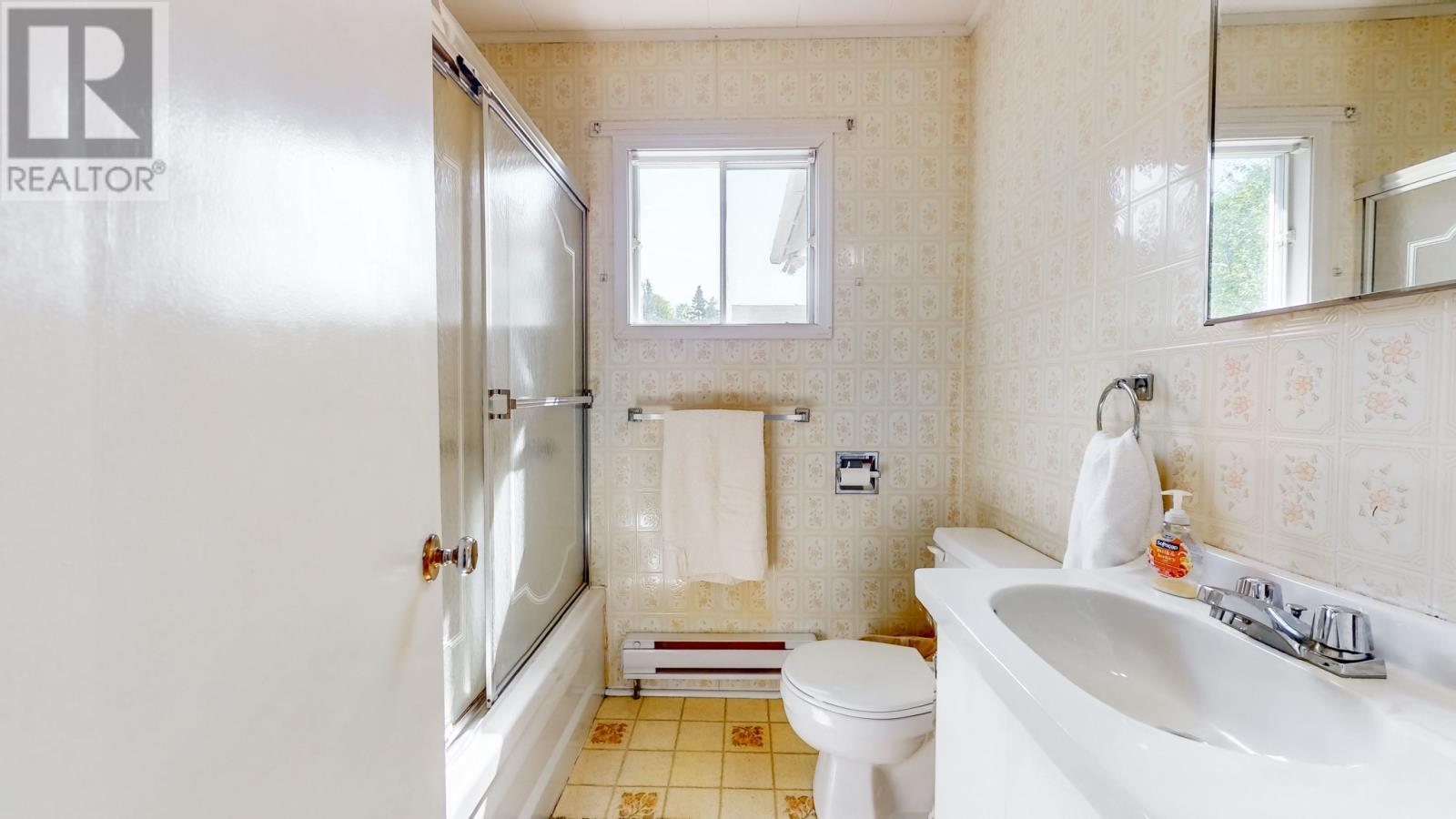 1094 Main Road, Dunville, NL - Indoor Photo Showing Bathroom