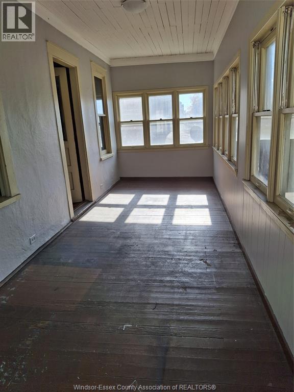 368 Hall, Windsor, ON - Indoor Photo Showing Other Room