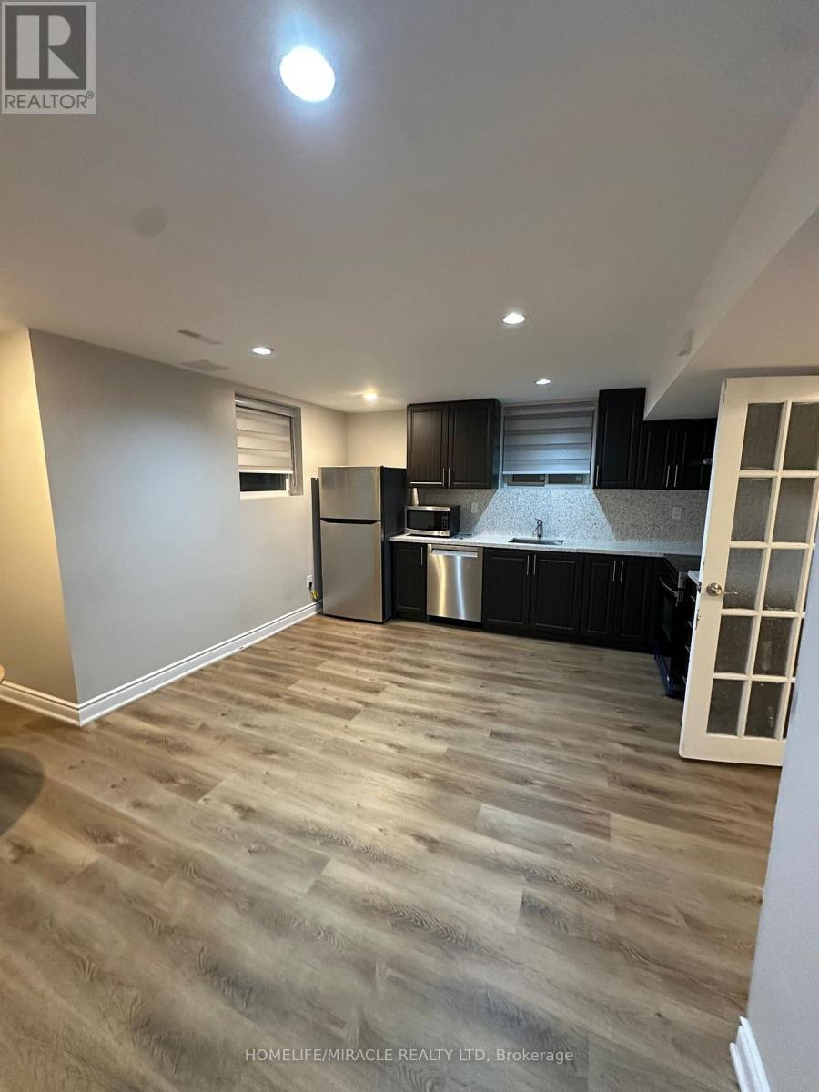 7100 Walworth Court, Mississauga, ON - Indoor