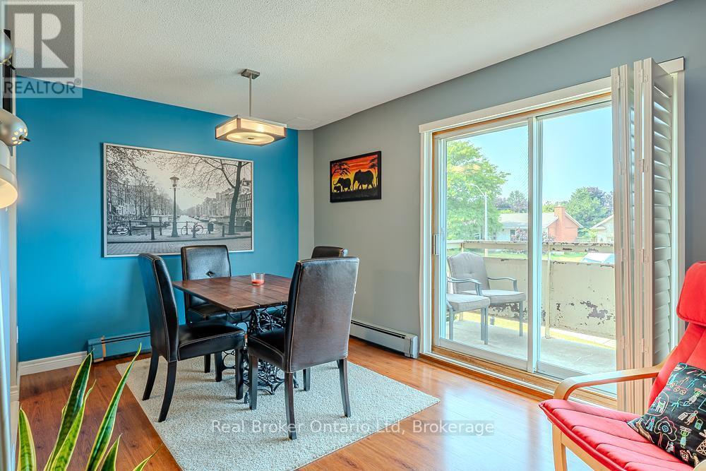 202 - 925 10Th Avenue E, Owen Sound, ON - Indoor Photo Showing Dining Room