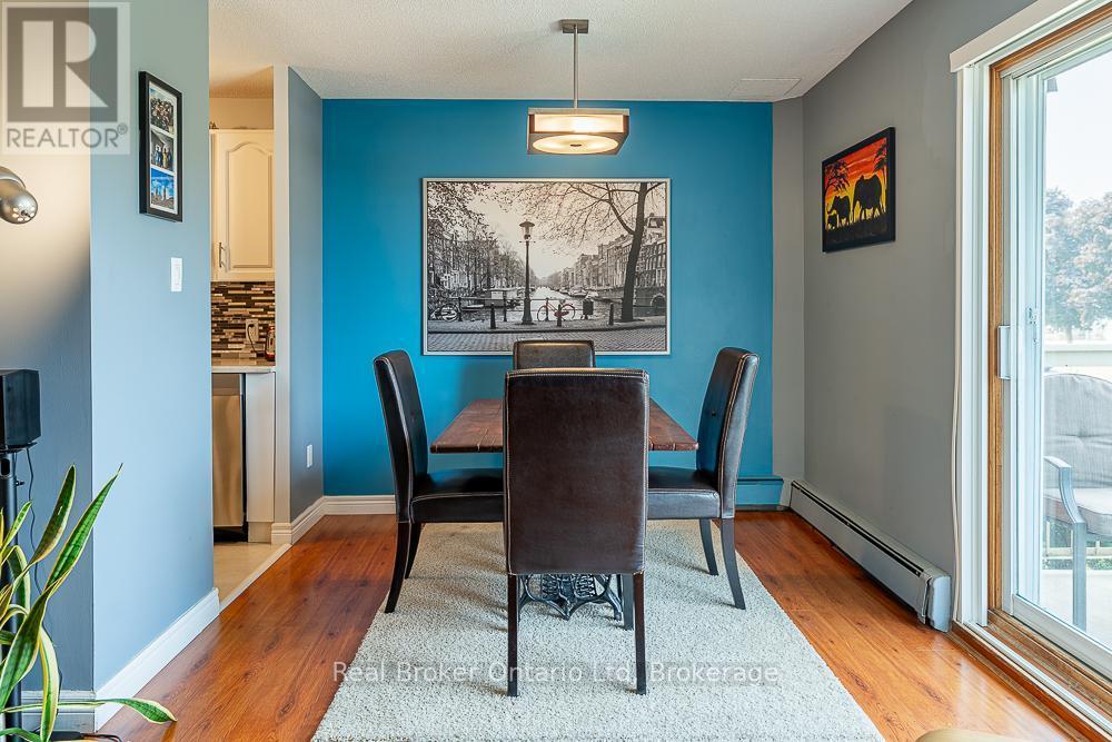 202 - 925 10Th Avenue E, Owen Sound, ON - Indoor Photo Showing Dining Room