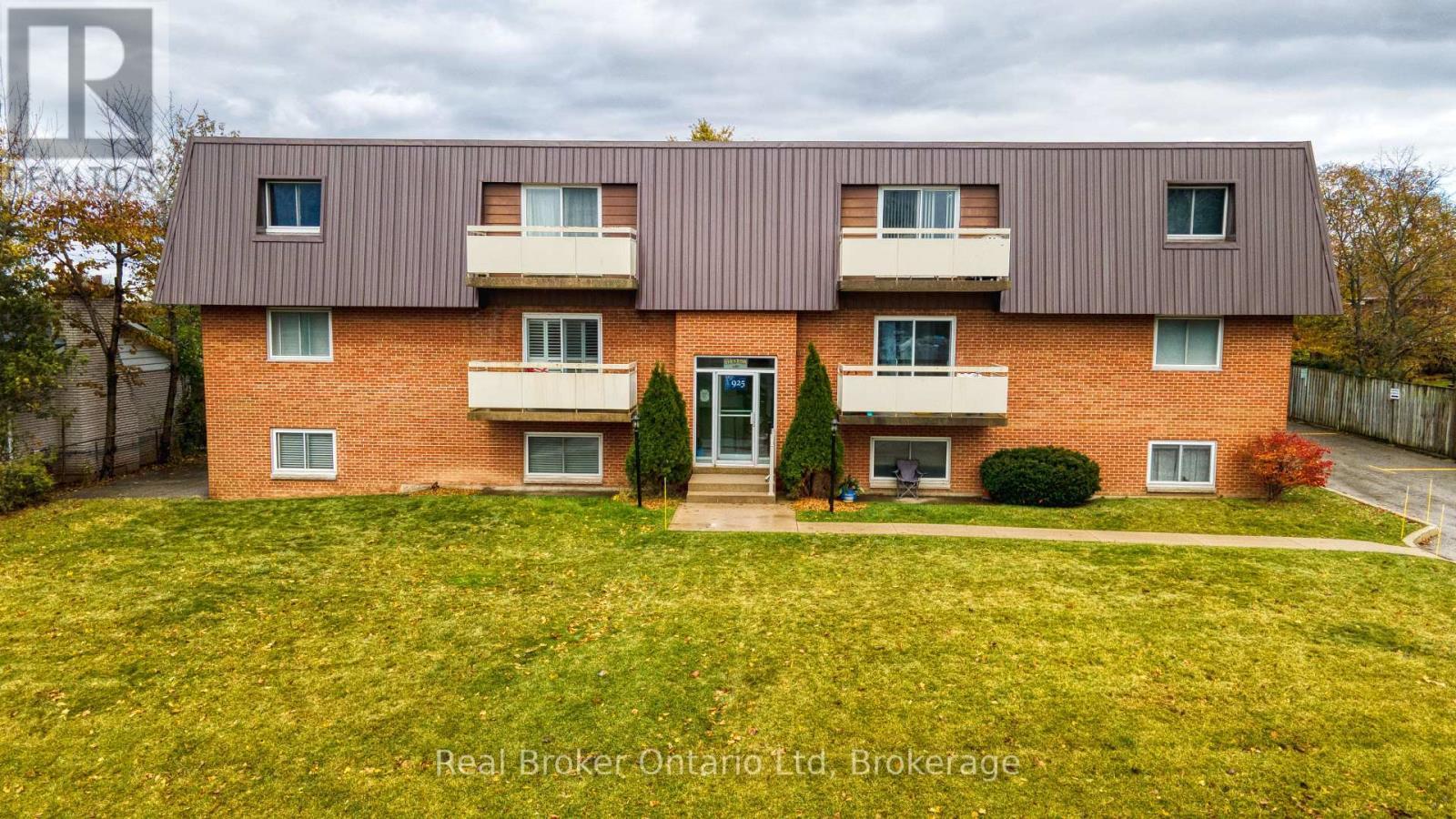 202 - 925 10Th Avenue E, Owen Sound, ON - Outdoor