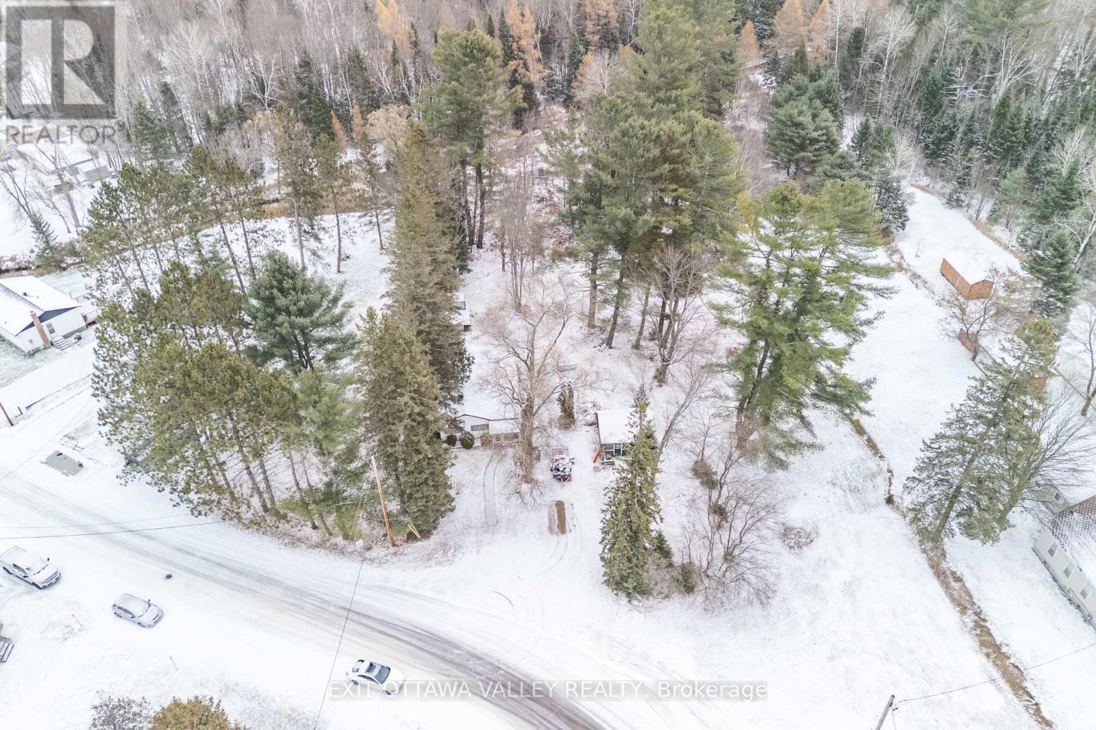 6 Ottawa Street, Laurentian Hills, ON - Outdoor With View