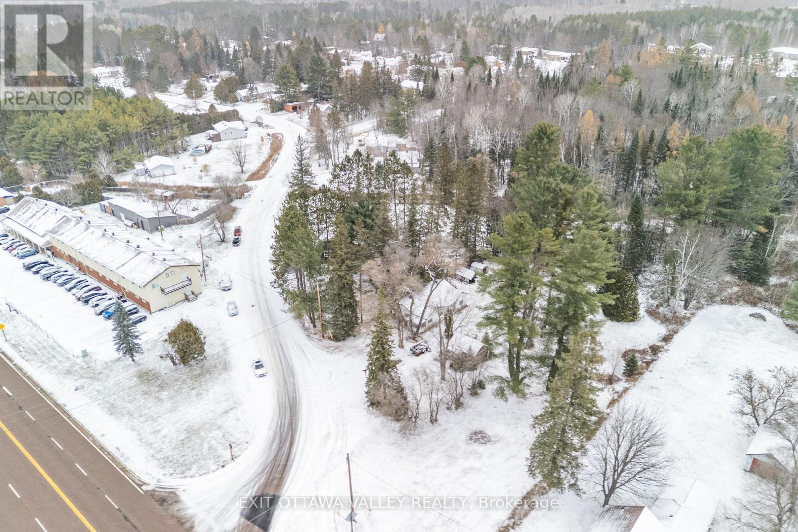 6 Ottawa Street, Laurentian Hills, ON - Outdoor With View