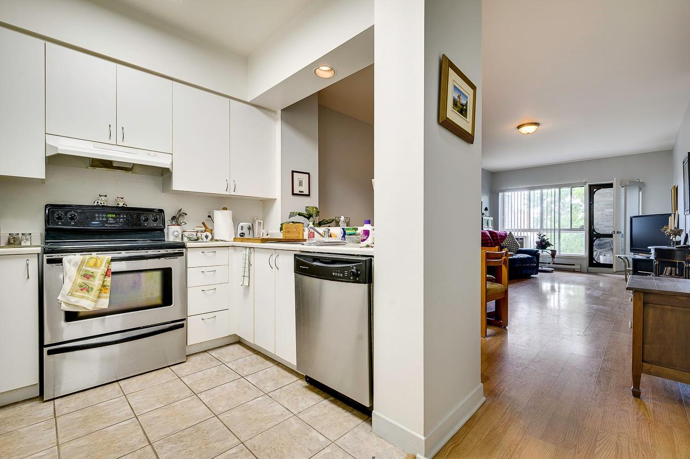 Kitchen - 201-305 Rue Laviolette, Saint-Jérôme, QC - Indoor Photo Showing Kitchen