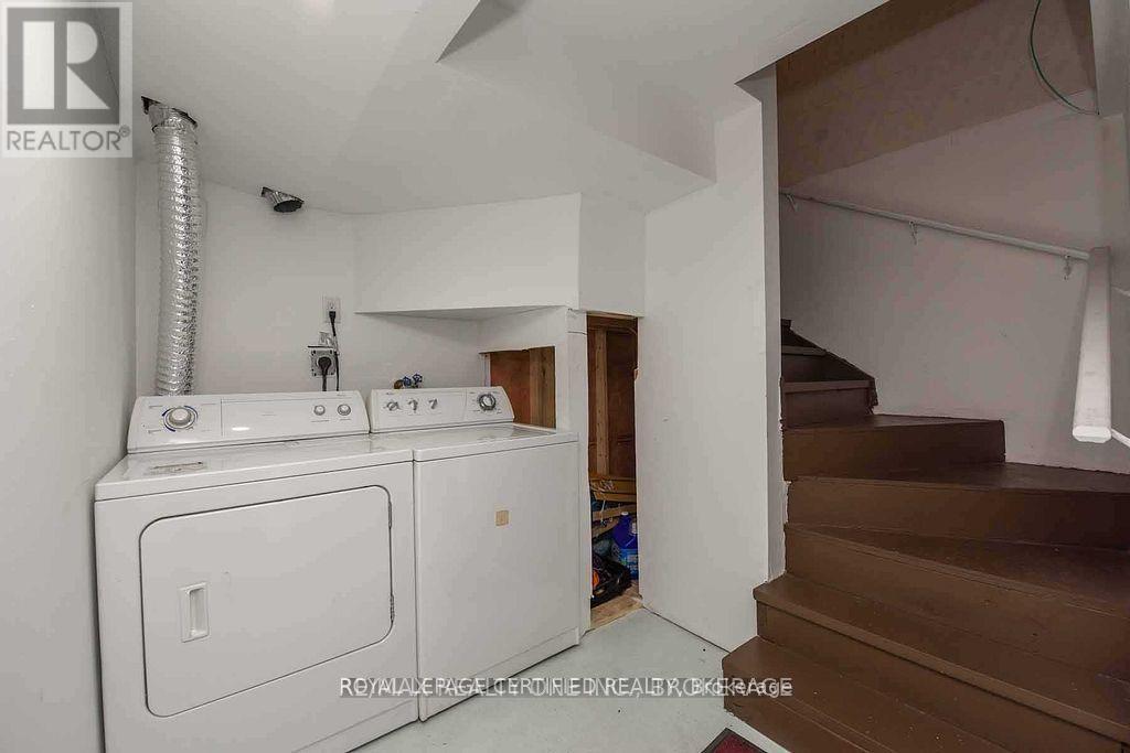 Bsmt - 1 Softneedle Avenue, Brampton, ON - Indoor Photo Showing Laundry Room