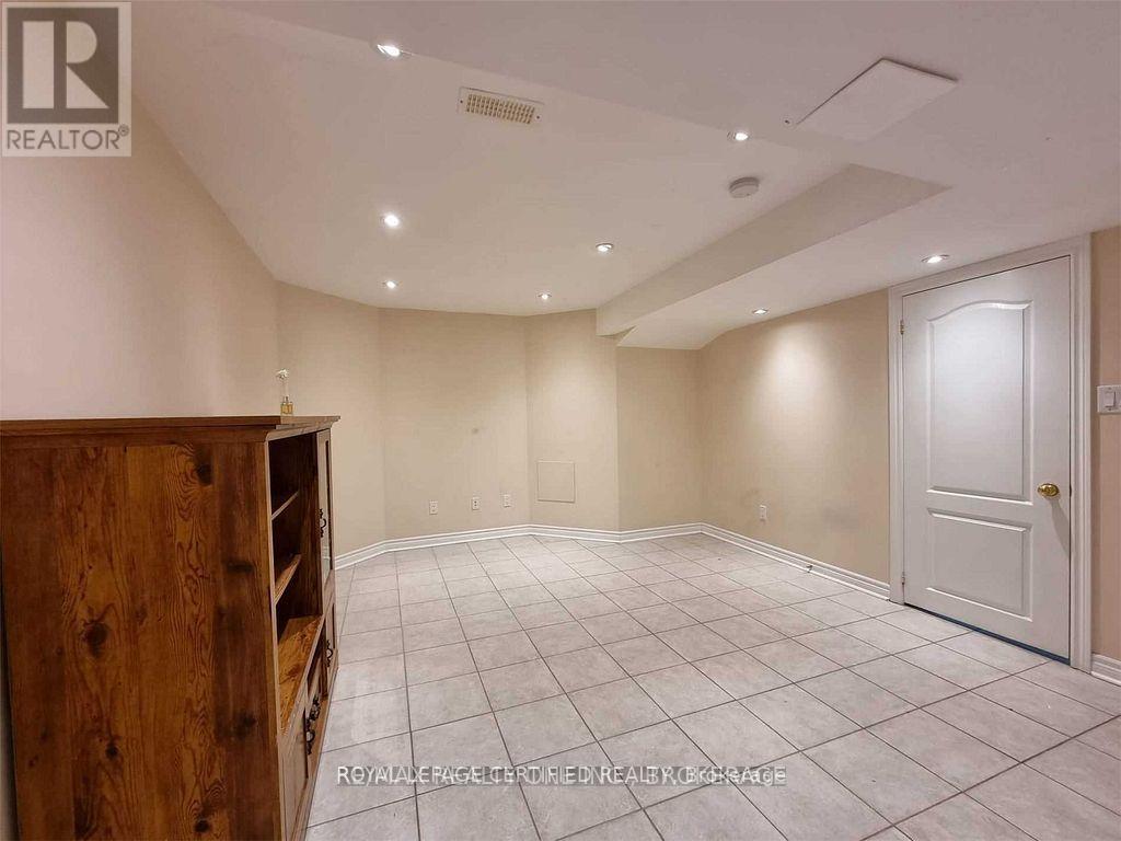 Bsmt - 1 Softneedle Avenue, Brampton, ON - Indoor Photo Showing Other Room