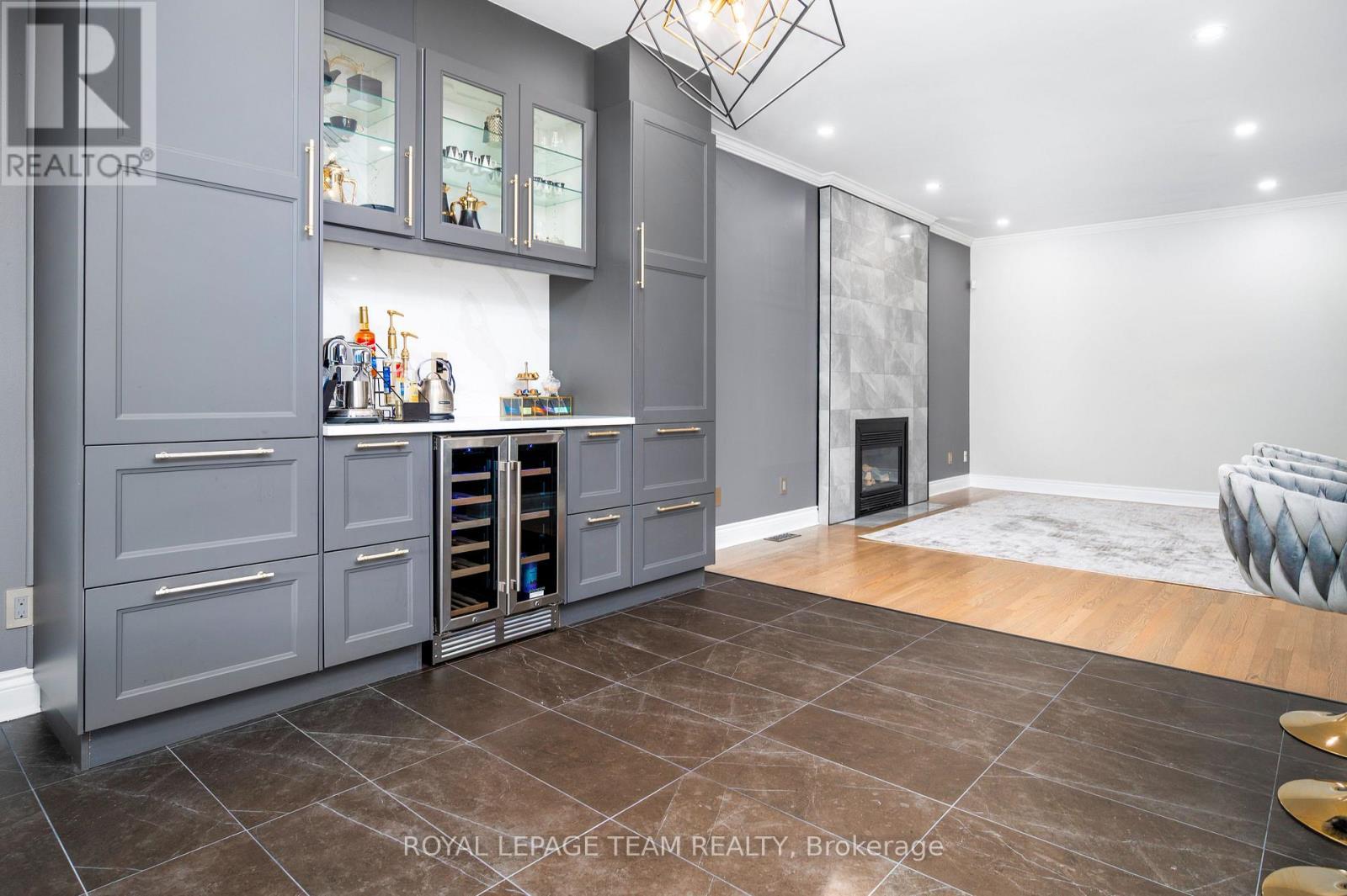 115 Grandpark Circle, Ottawa, ON - Indoor