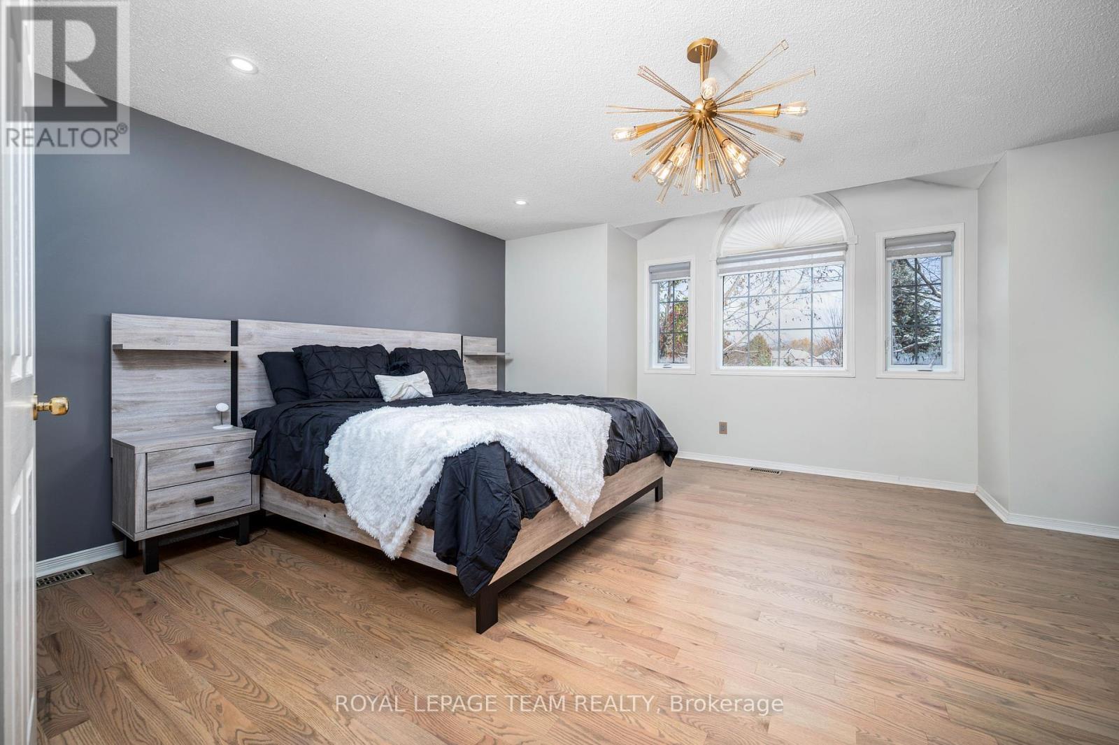 115 Grandpark Circle, Ottawa, ON - Indoor Photo Showing Bedroom