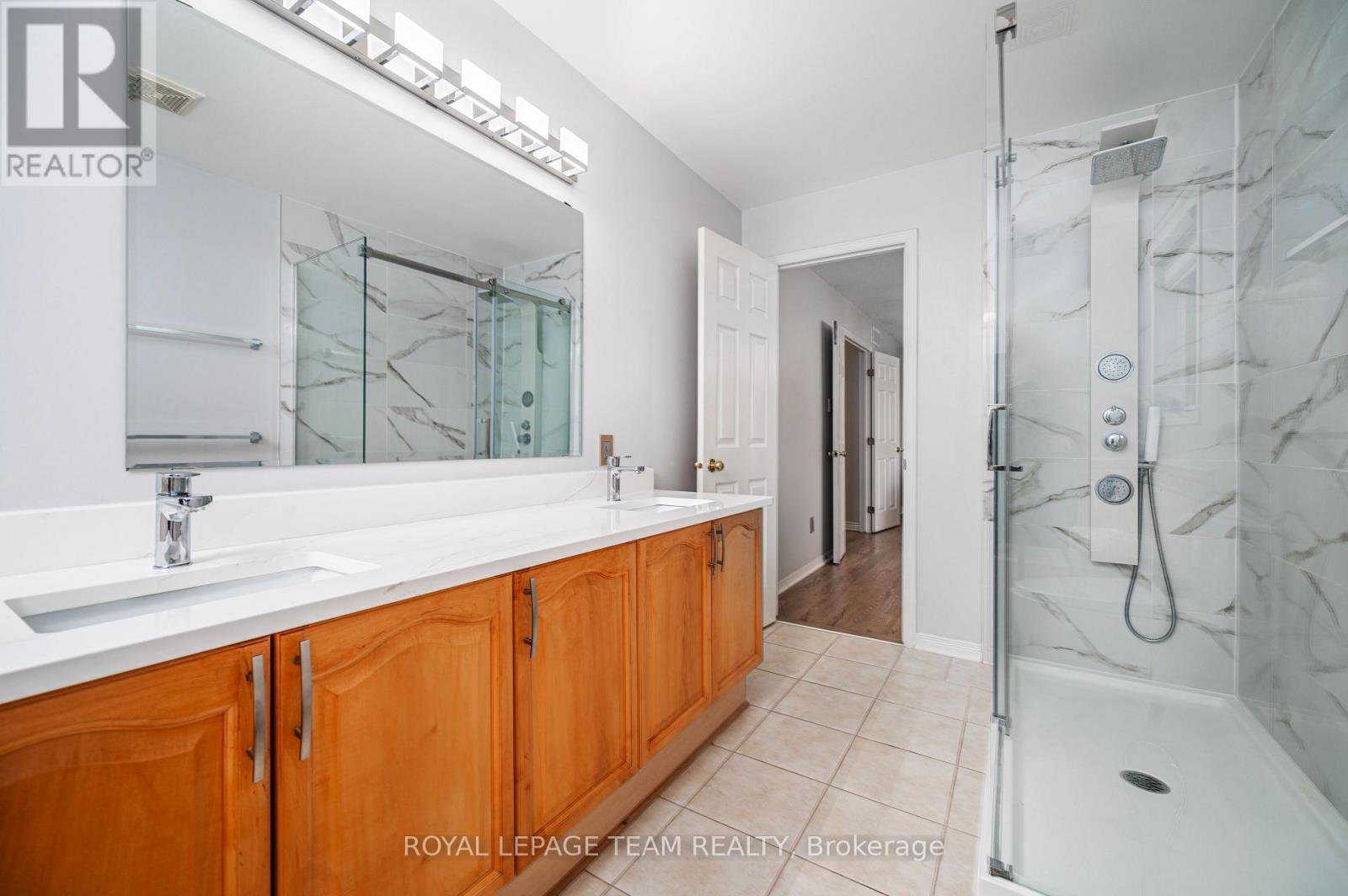 115 Grandpark Circle, Ottawa, ON - Indoor Photo Showing Bathroom