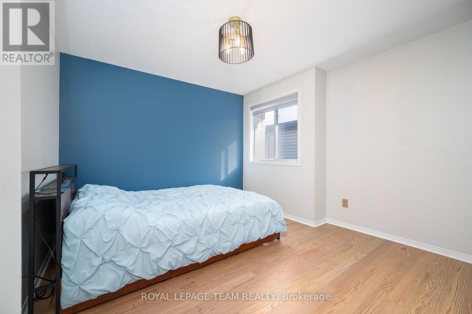 115 Grandpark Circle, Ottawa, ON - Indoor Photo Showing Bedroom