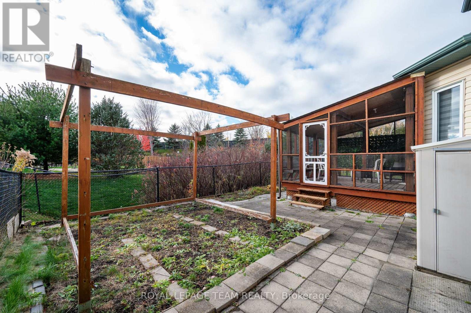 115 Grandpark Circle, Ottawa, ON - Outdoor