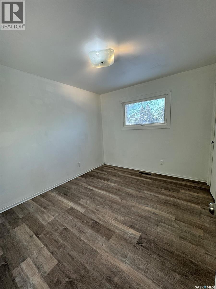 203 2Nd, Stenen, SK - Indoor Photo Showing Other Room