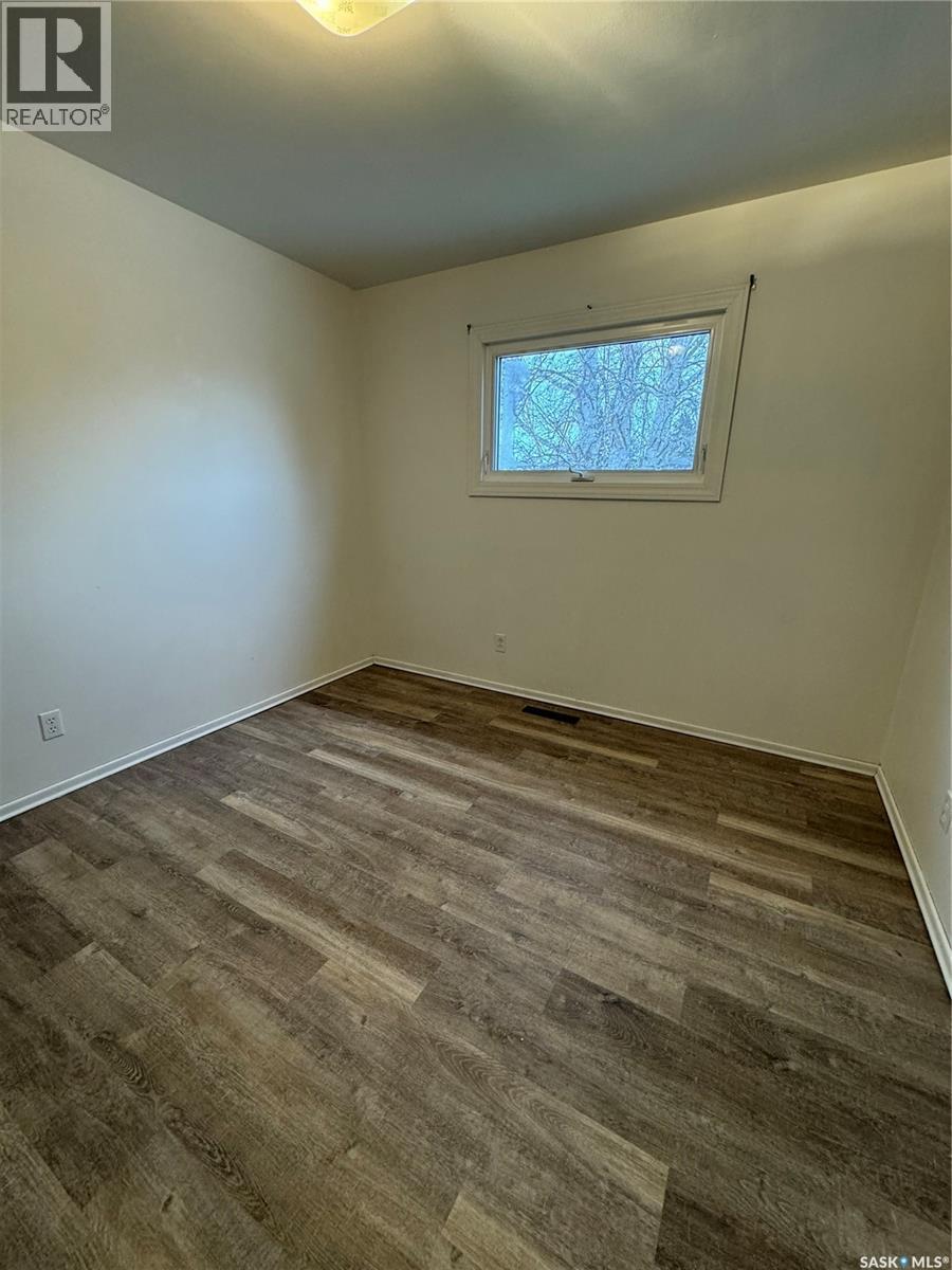 203 2Nd, Stenen, SK - Indoor Photo Showing Other Room