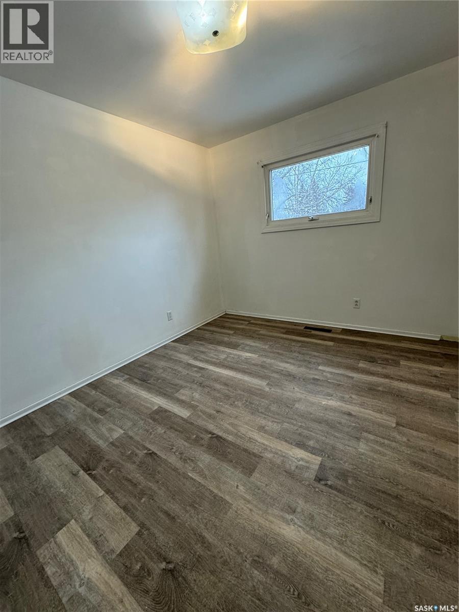 203 2Nd, Stenen, SK - Indoor Photo Showing Other Room