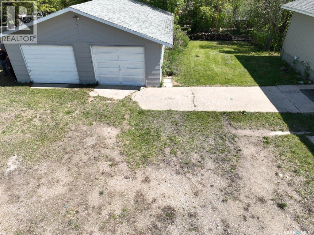203 2Nd, Stenen, SK - Outdoor