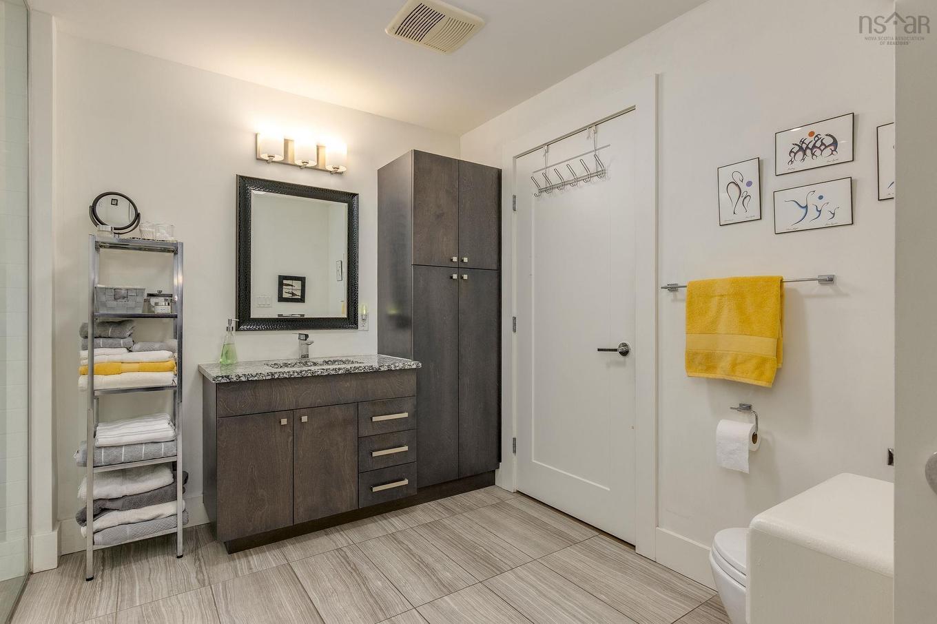 401 67 Kings Wharf Place, Dartmouth, NS