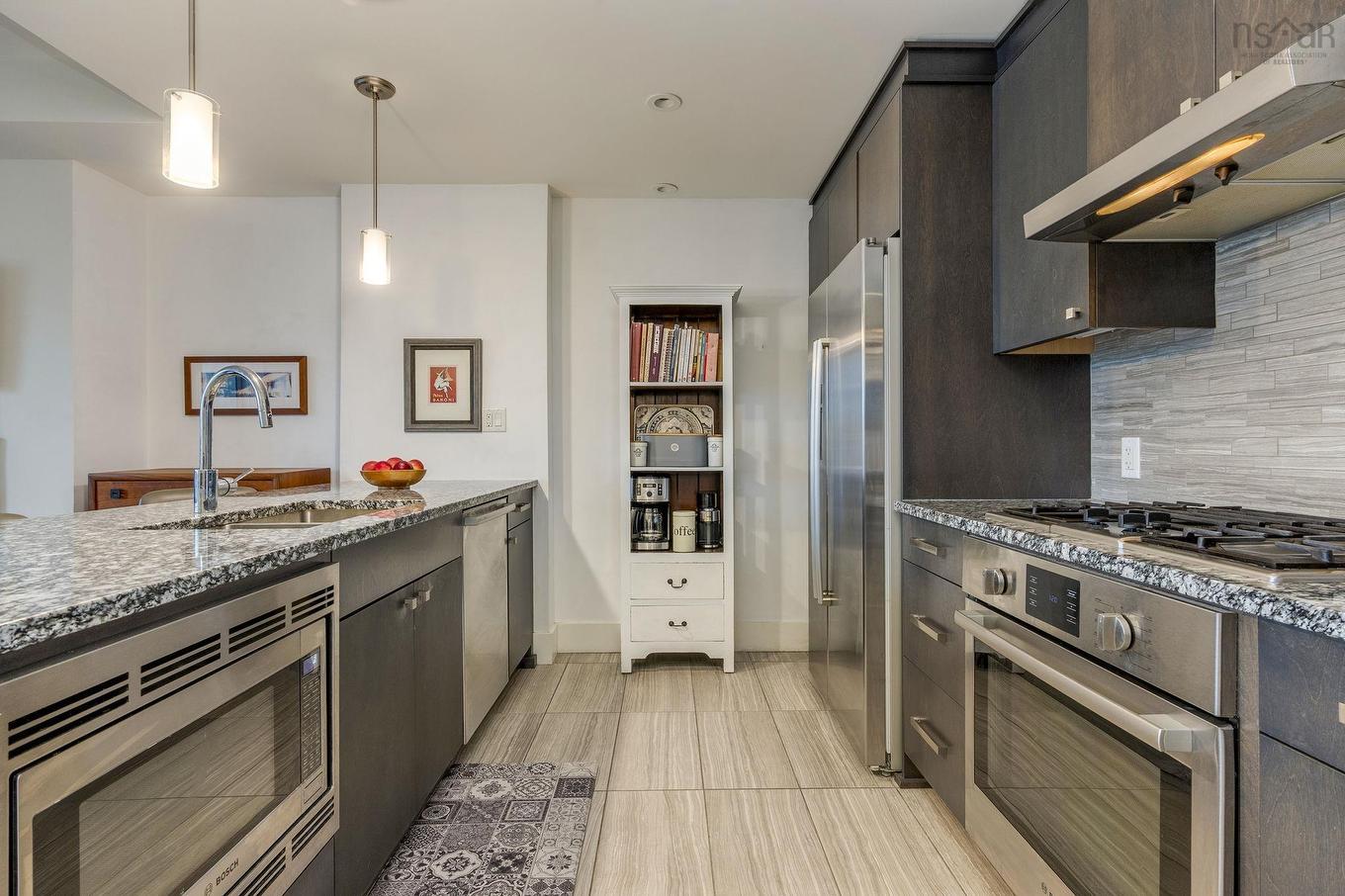 401 67 Kings Wharf Place, Dartmouth, NS