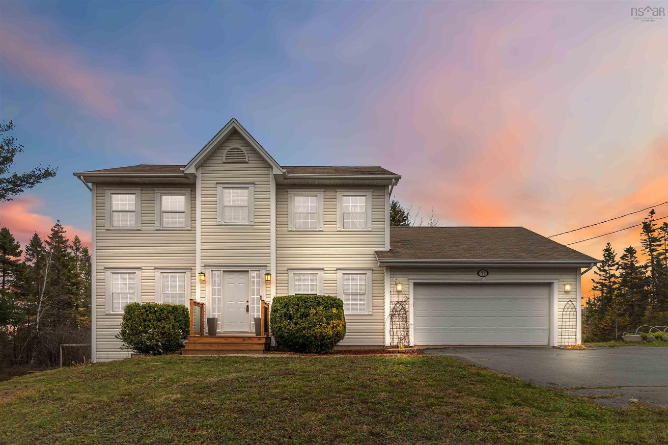 31 Piggott Avenue, Fall River, NS