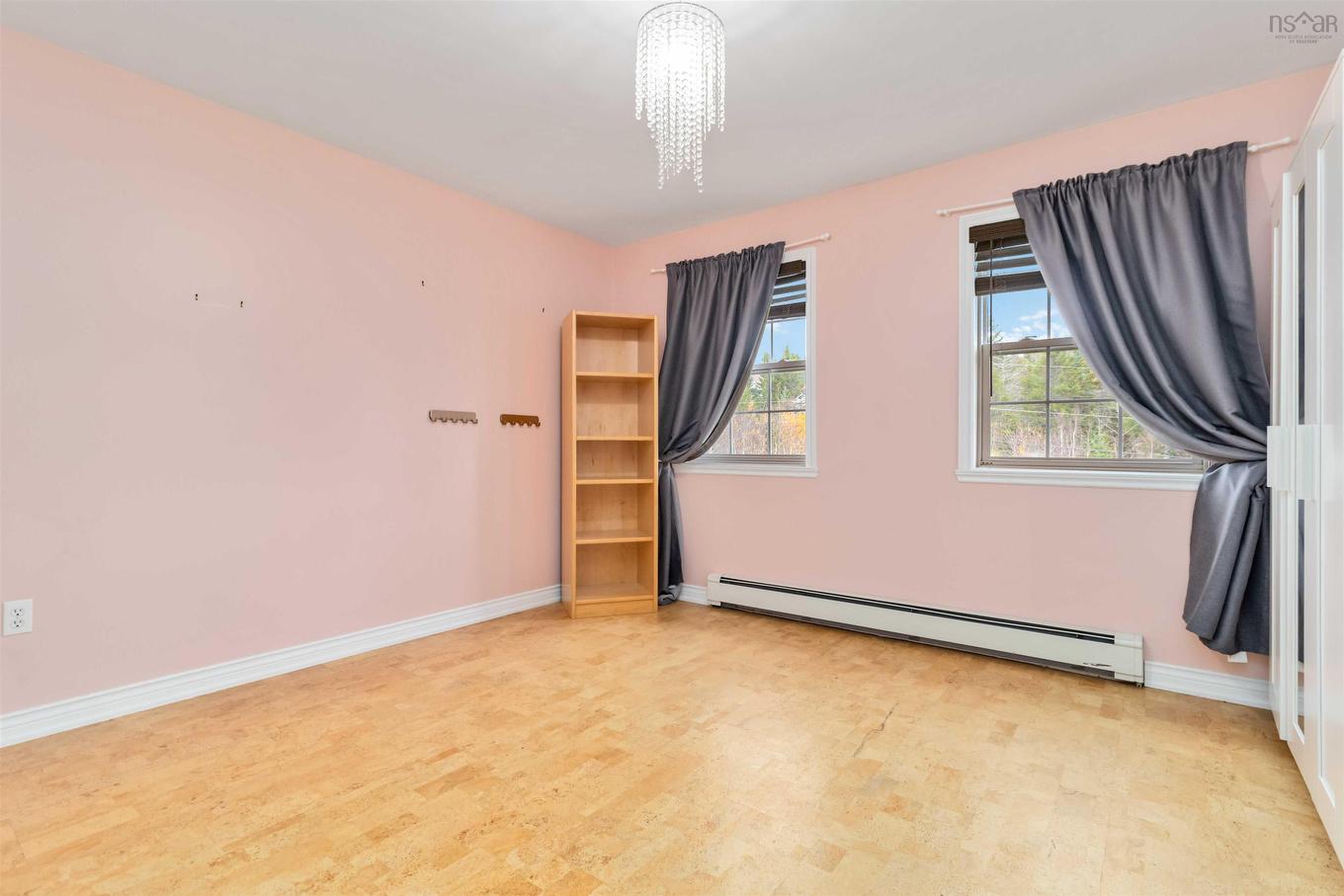 31 Piggott Avenue, Fall River, NS