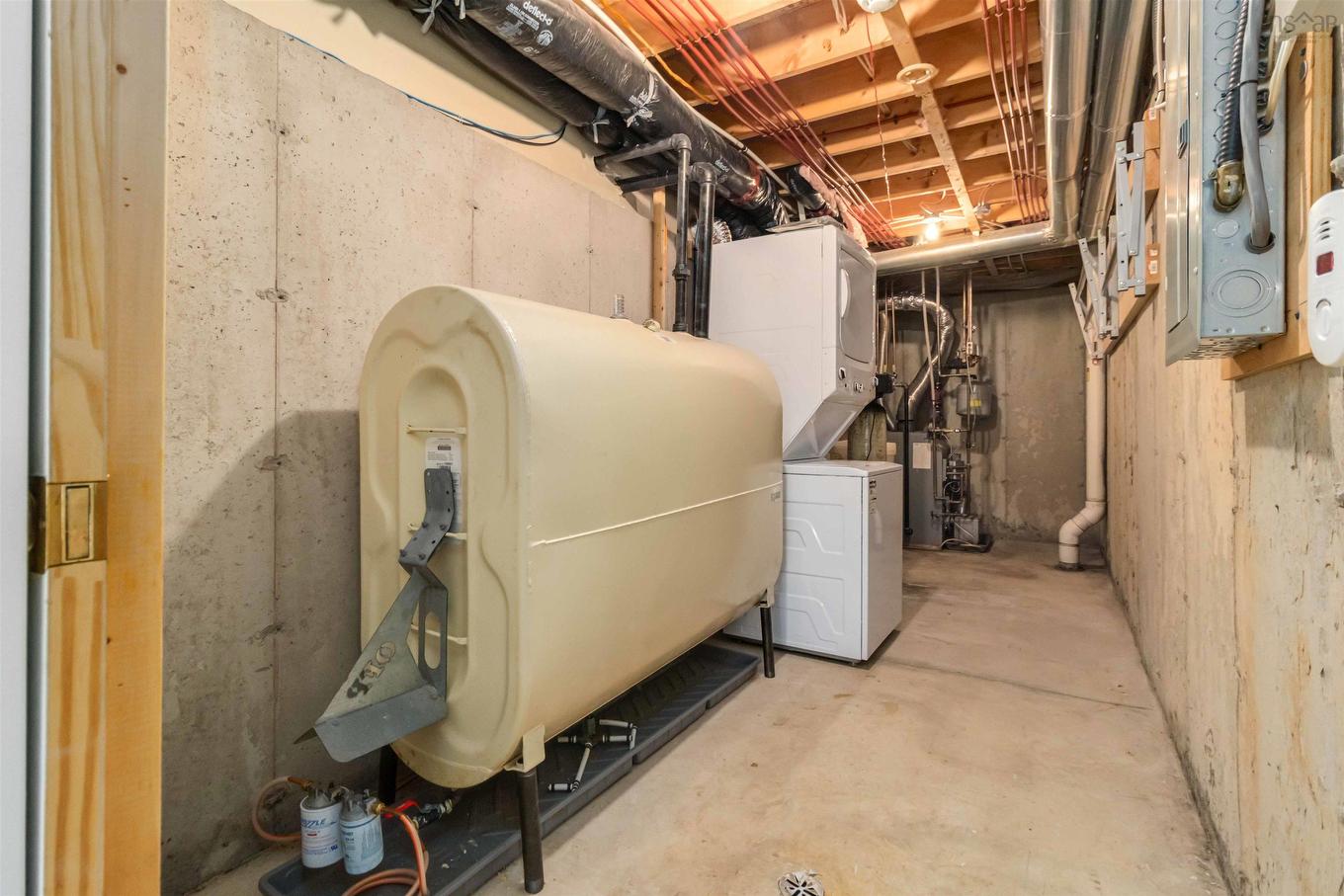 31 Piggott Avenue, Fall River, NS