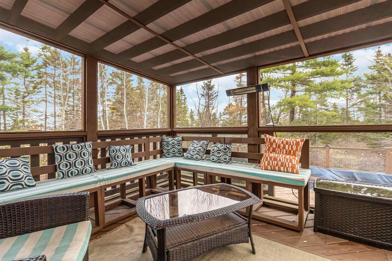 31 Piggott Avenue, Fall River, NS