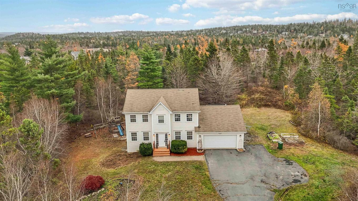 31 Piggott Avenue, Fall River, NS