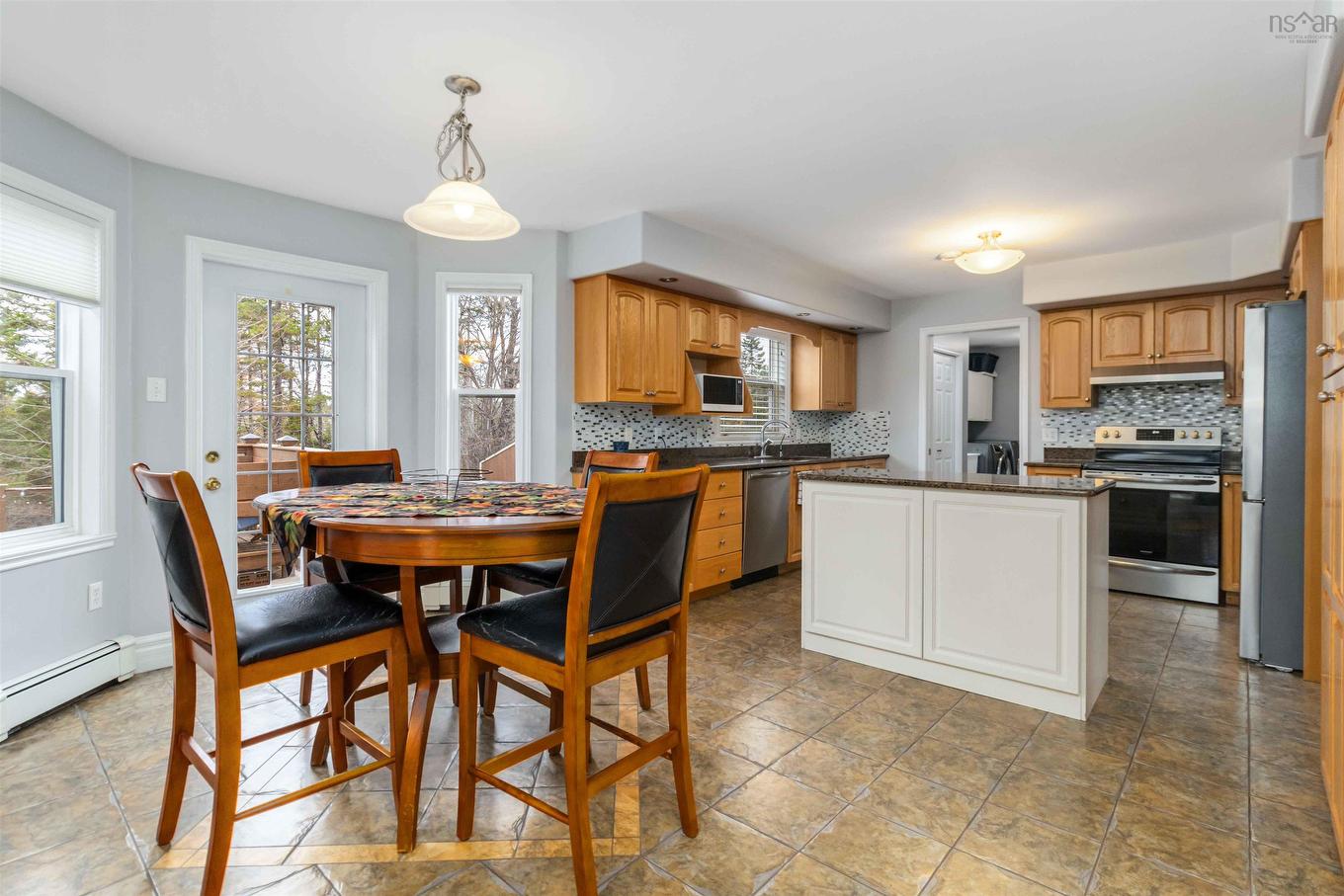 31 Piggott Avenue, Fall River, NS